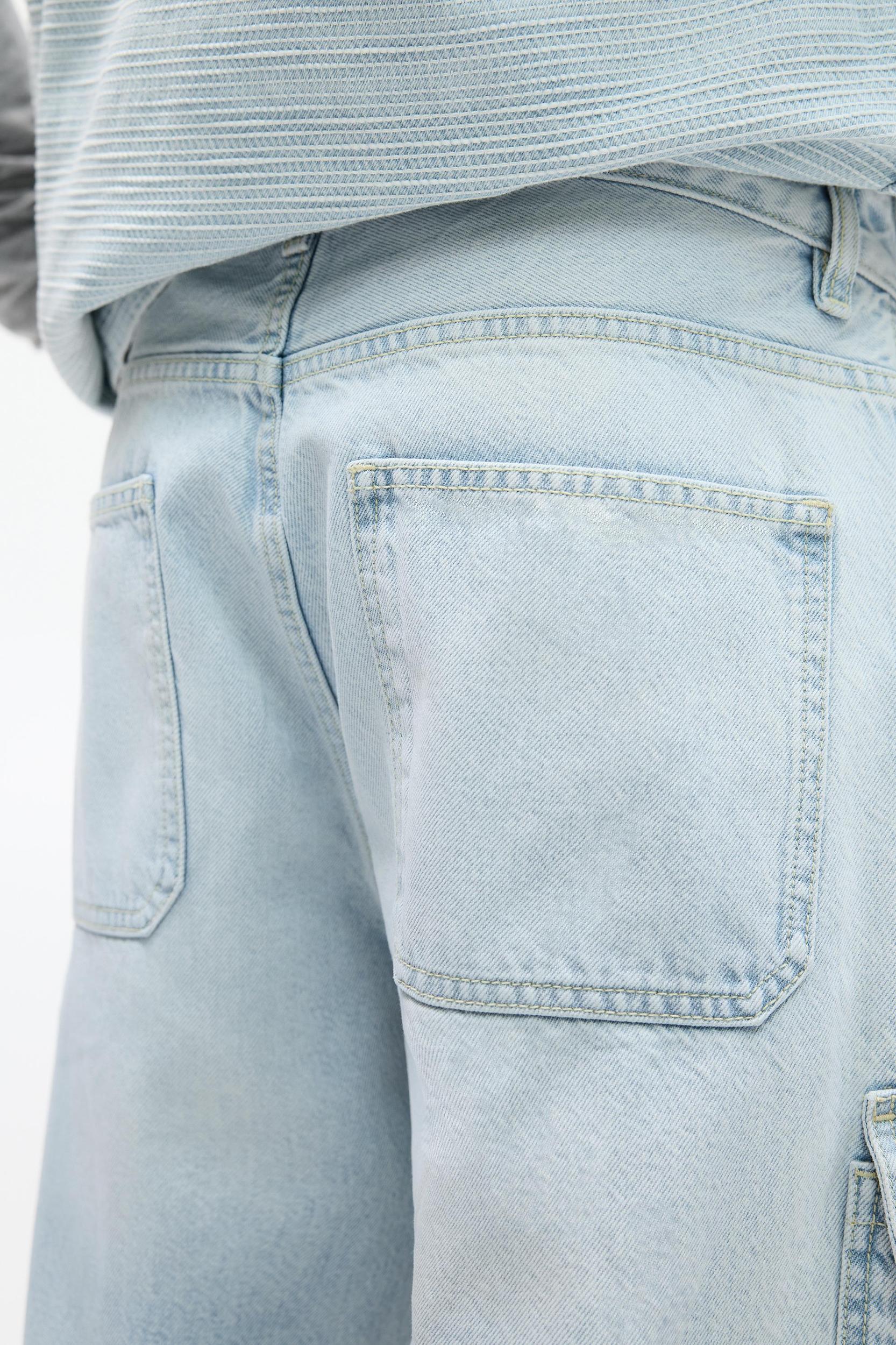 Baggy cargo jeans Product Image
