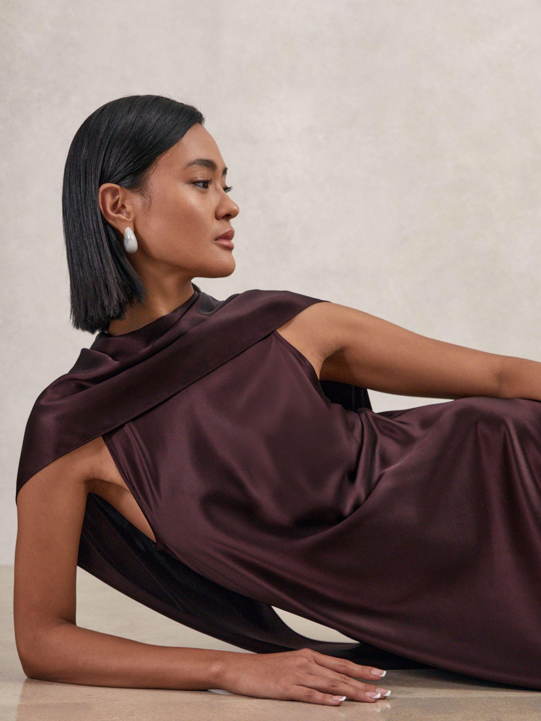 Side-Stripe Wide-Leg Check Trousers in Neutral Check Product Image