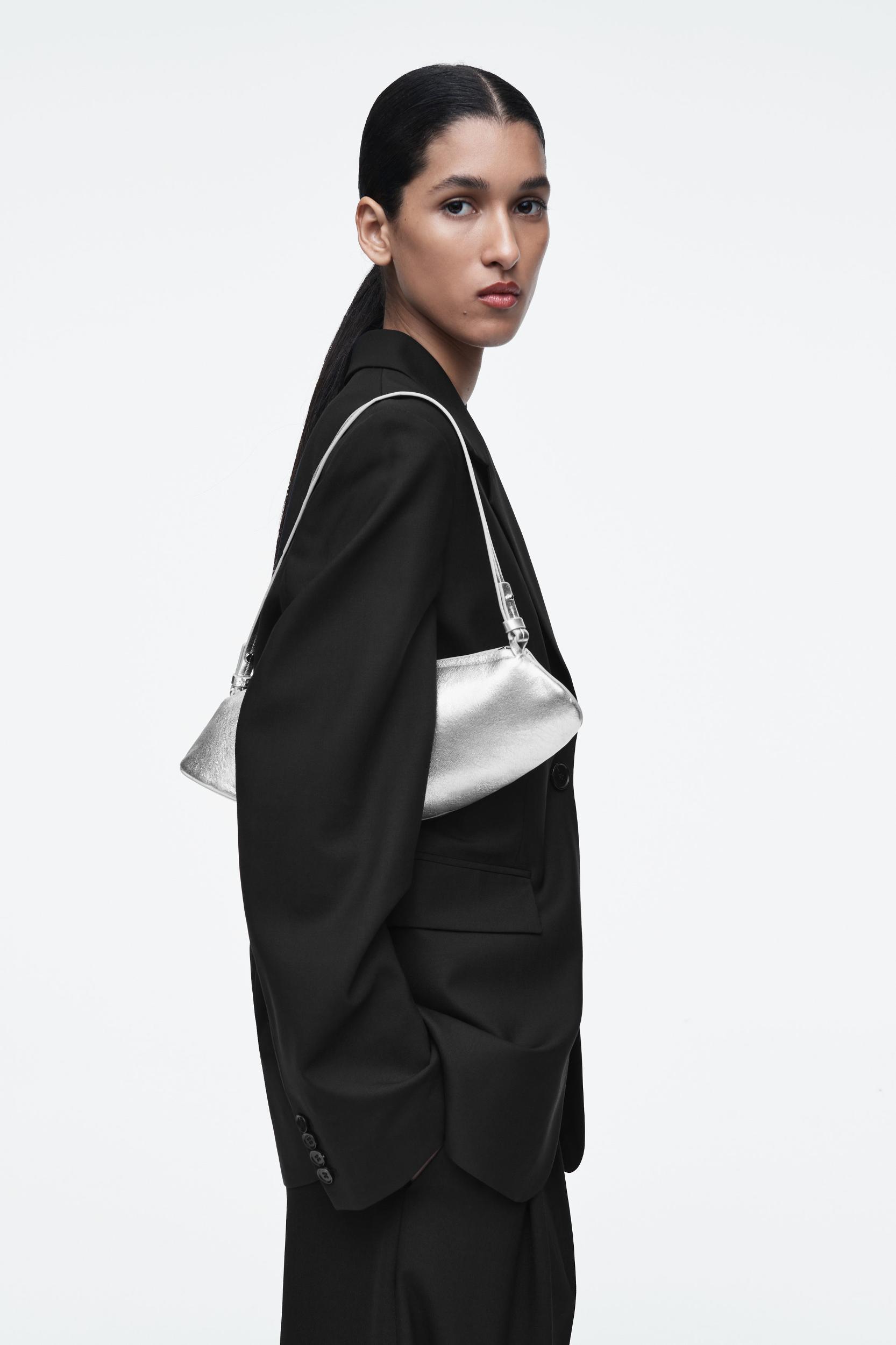 COVE CLUTCH BAG - LEATHER Product Image