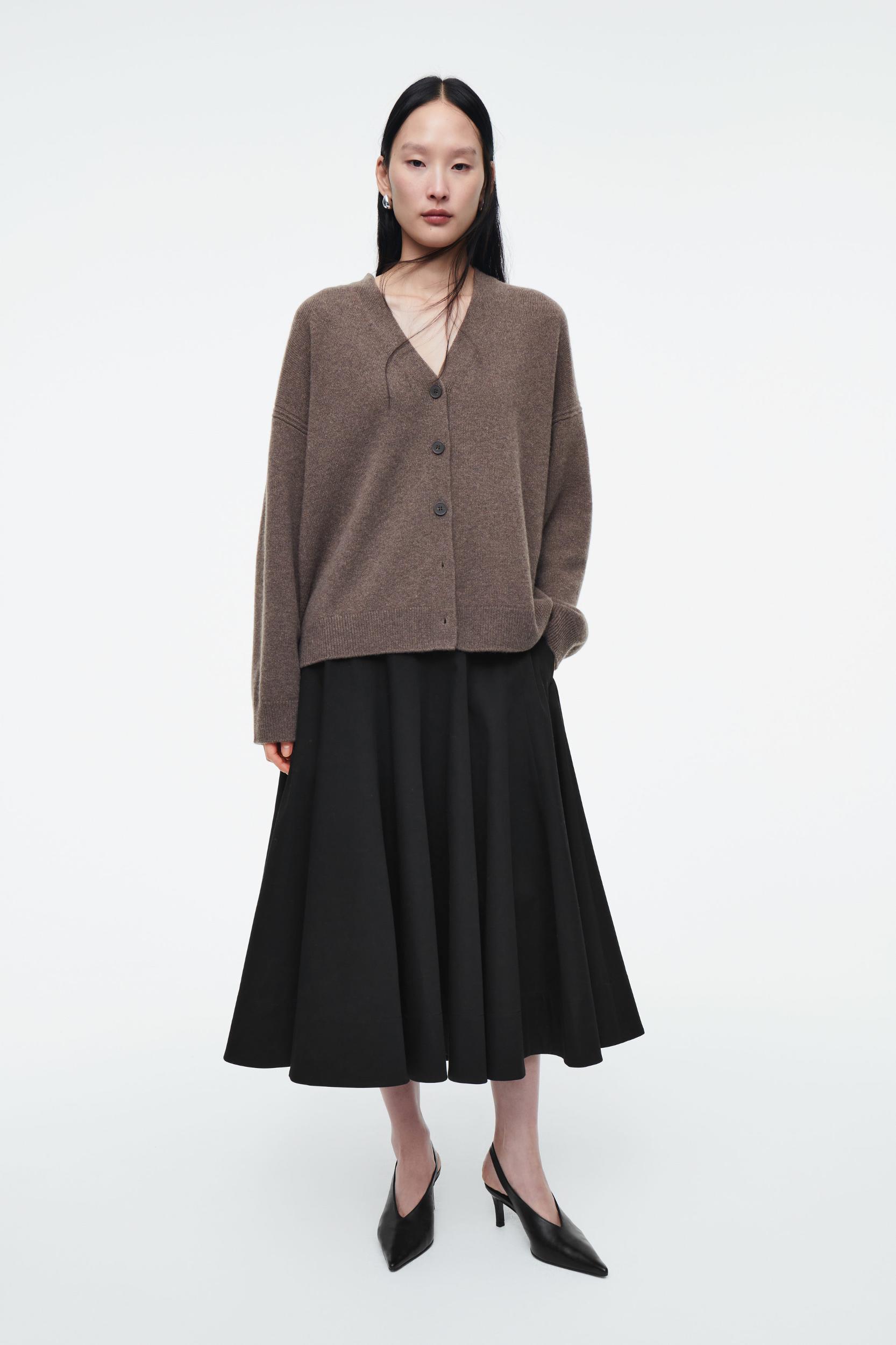 PURE CASHMERE CARDIGAN Product Image