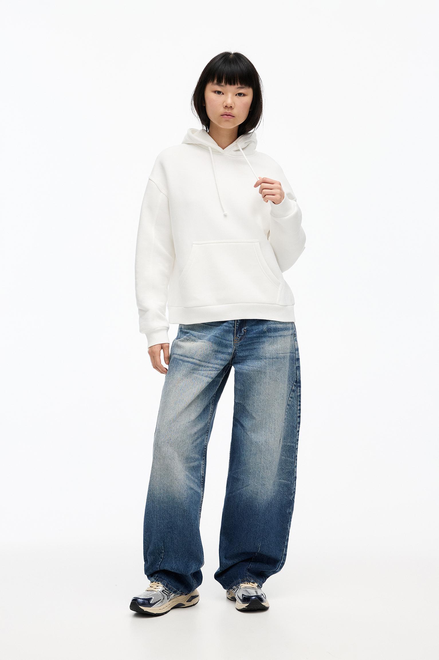 Basic hooded sweatshirt Product Image