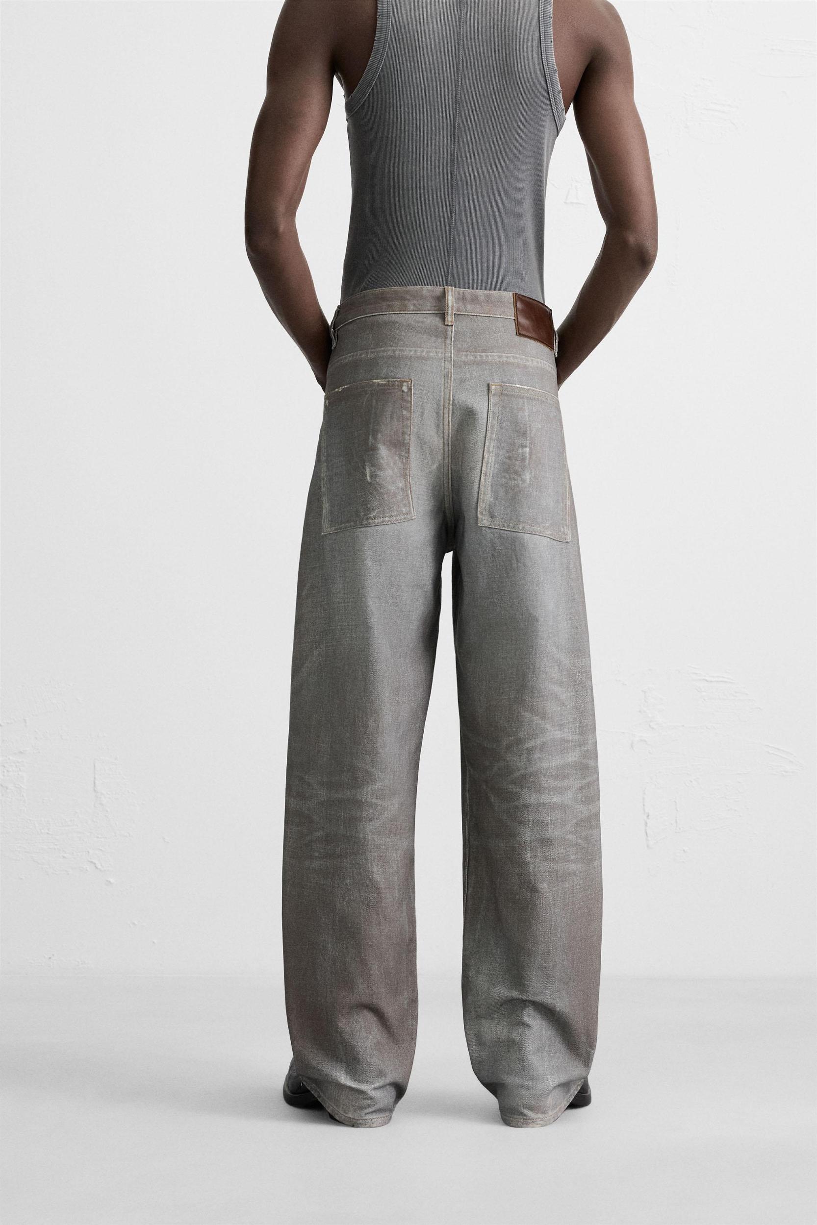 PRINTED BAGGY FIT JEANS Product Image