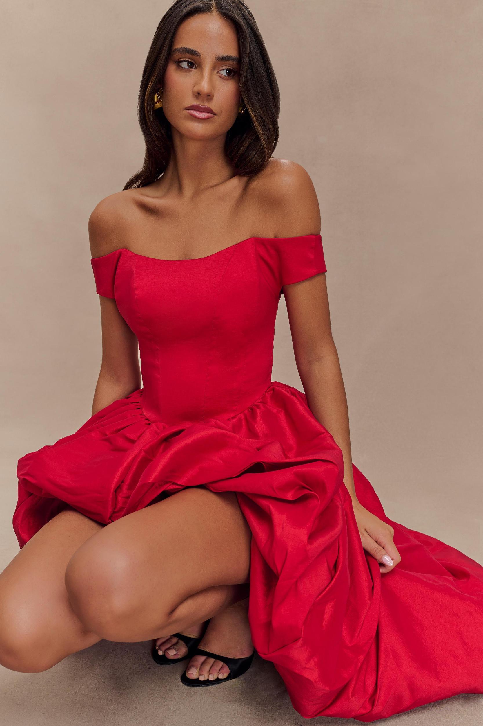 Amelia Bubble Maxi Dress - Ruby Red Product Image