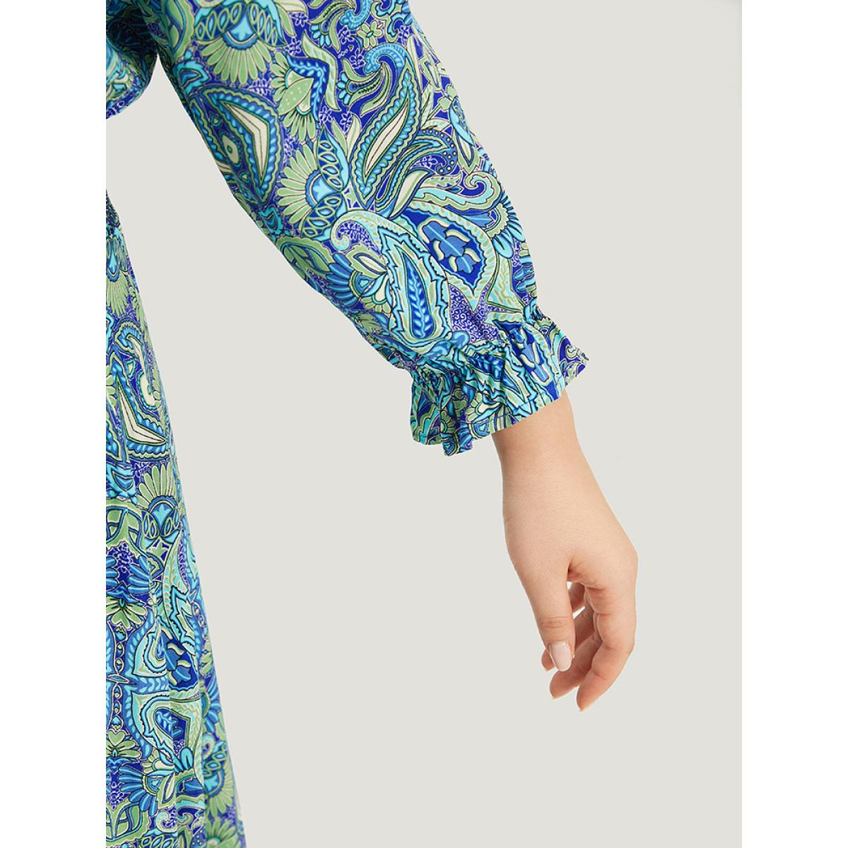 Plus Size Paisley Print Shirred Flutter Trim Dress Blue Women Resort Elastic cuffs V-neck Long Sleeve Curvy Midi Dress BloomChic 30/6X Product Image