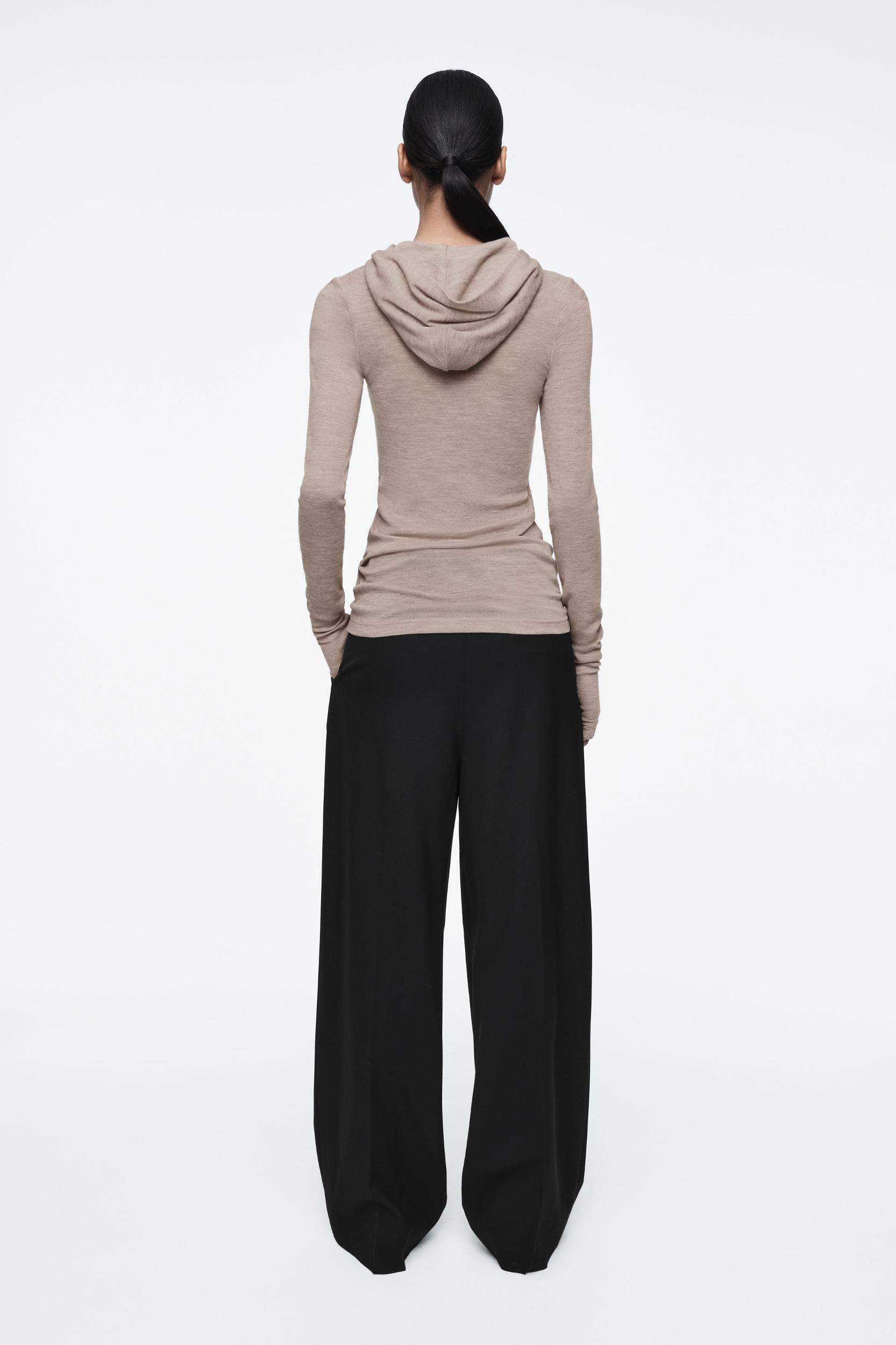 SLIM HALF-ZIP WOOL HOODIE Product Image