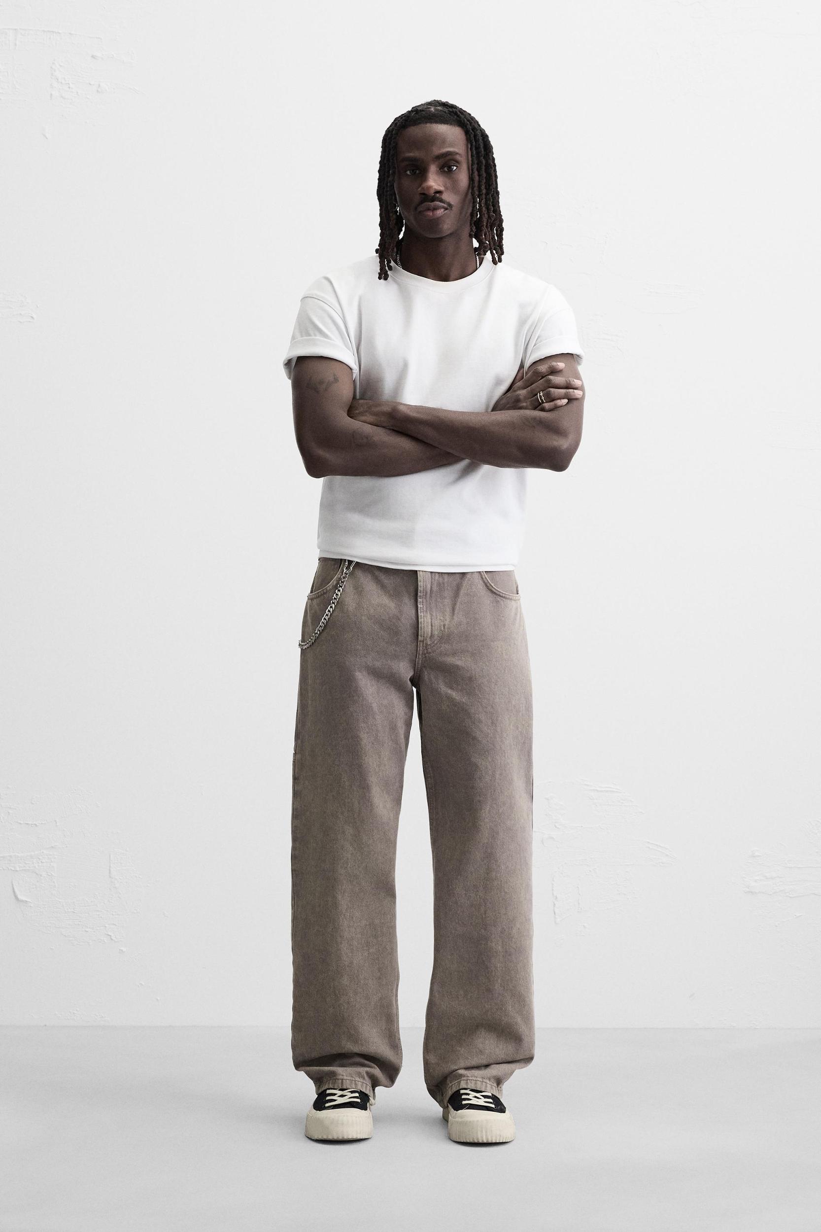 WASHED RELAXED FIT JEANS Product Image