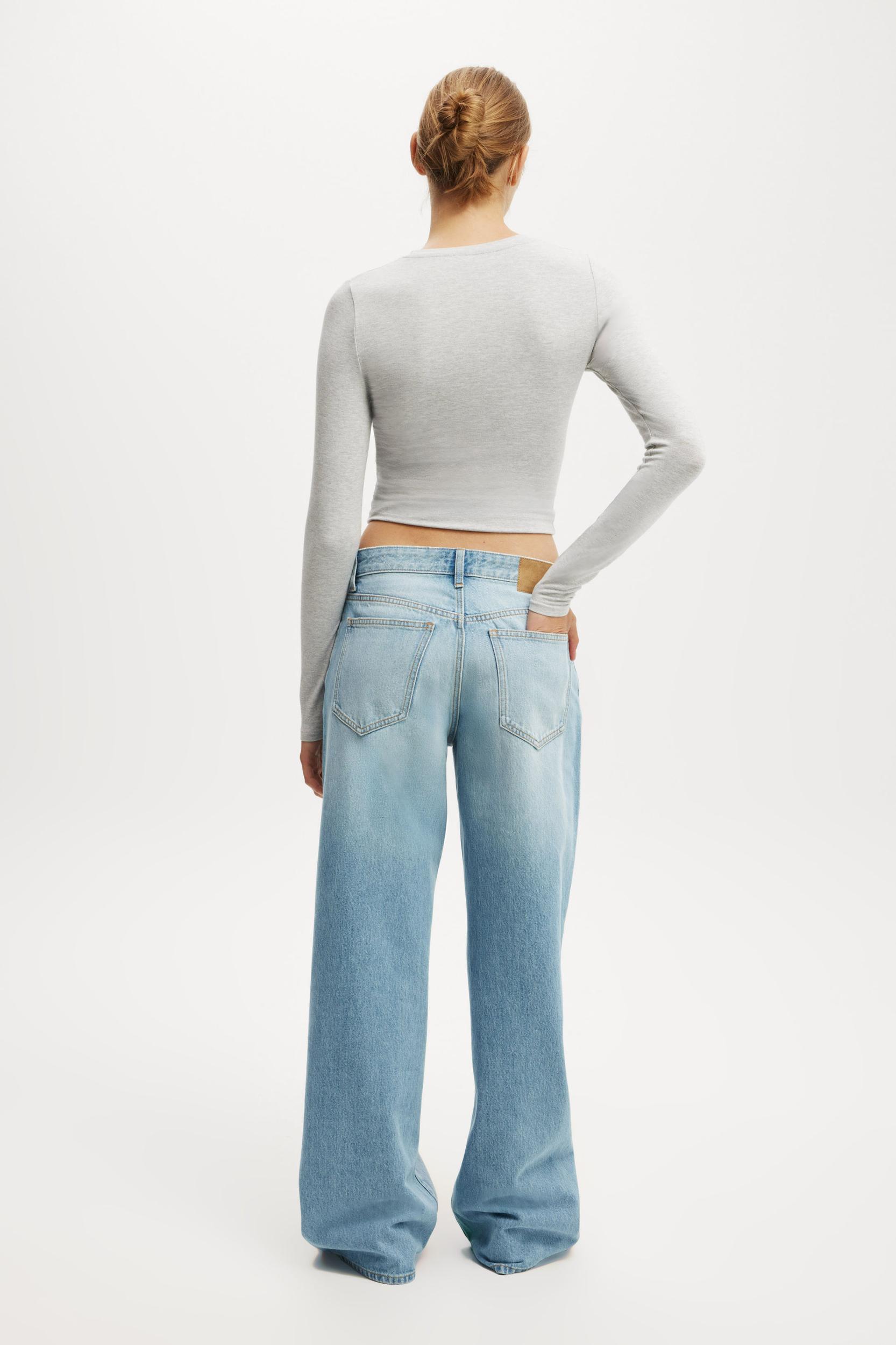 Relaxed Wide Jean Product Image