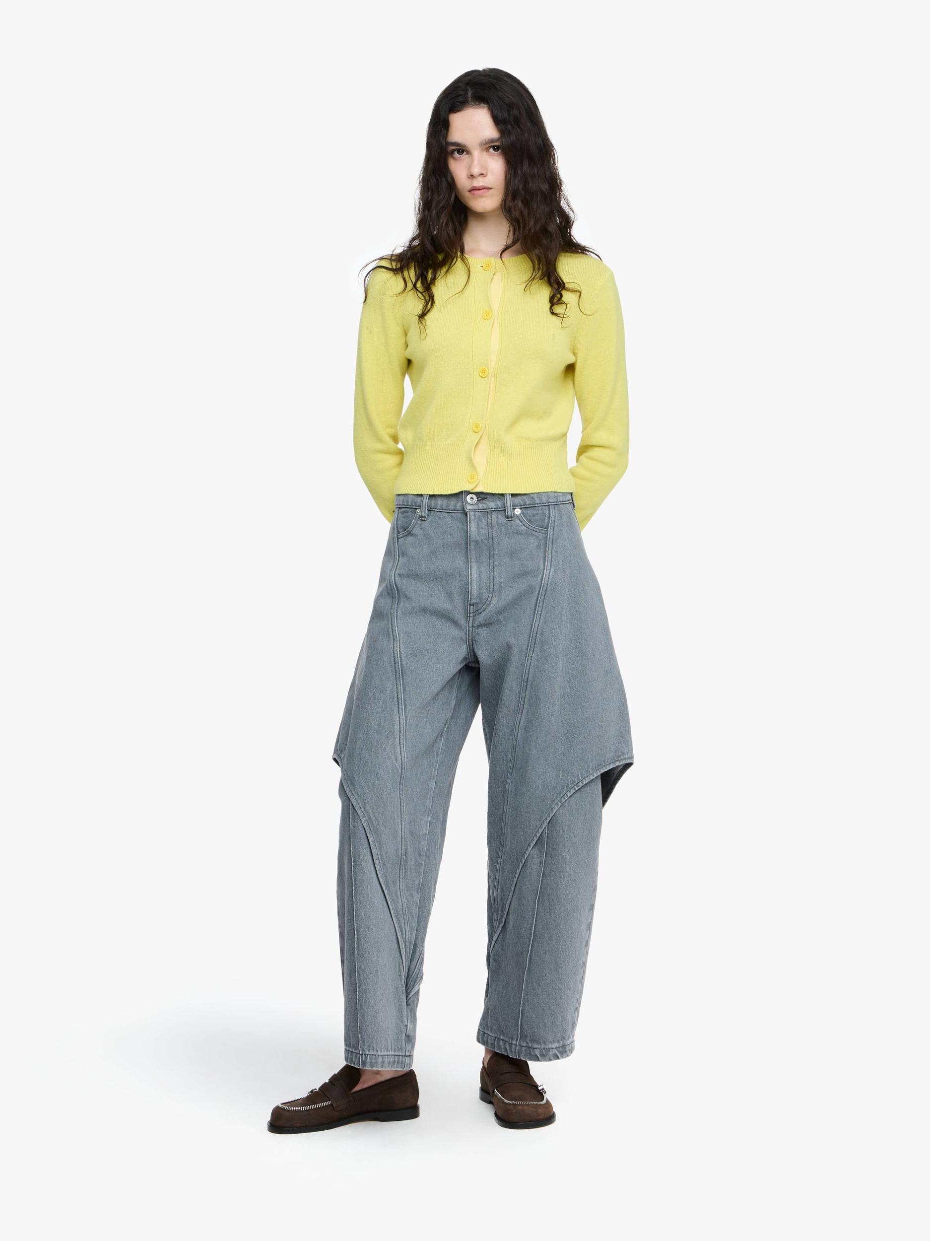 CROPPED SCULPTURAL JEANS Product Image