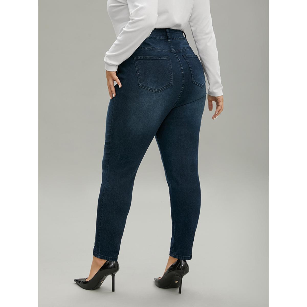 Plus Size Pleated Detail Pocket Skinny Dark Wash Jeans Women Indigo Casual Plain Plain High stretch Pocket Jeans BloomChic 26/4X Product Image