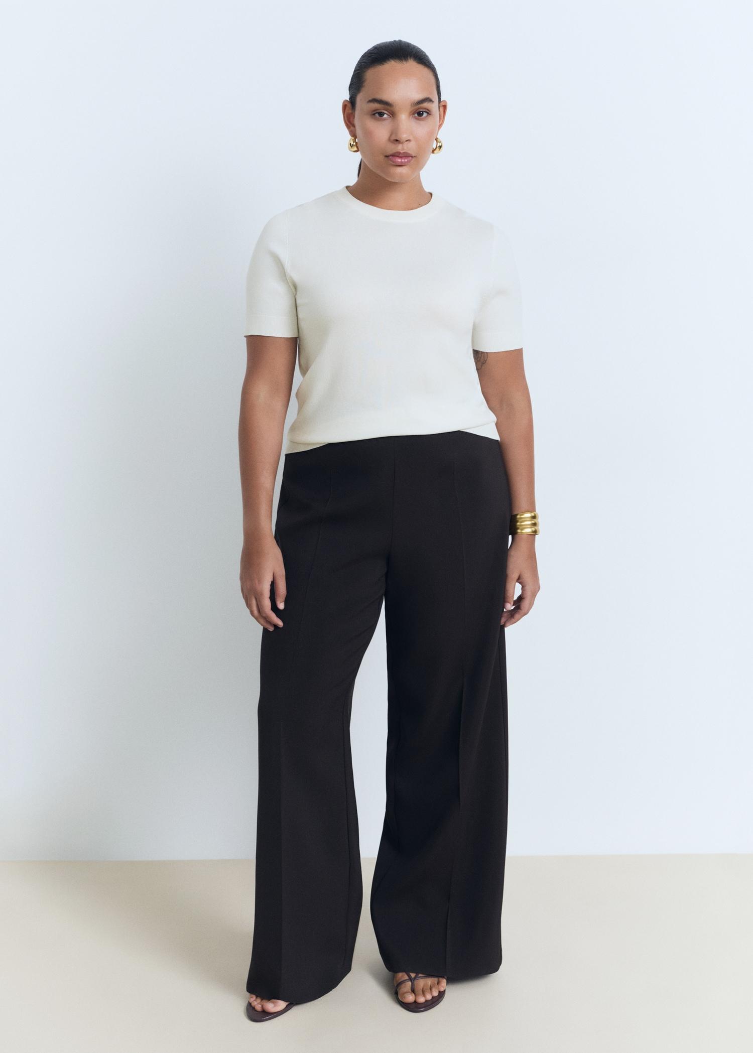 Short-sleeved fine-knit sweater - Women | MANGO USA Product Image