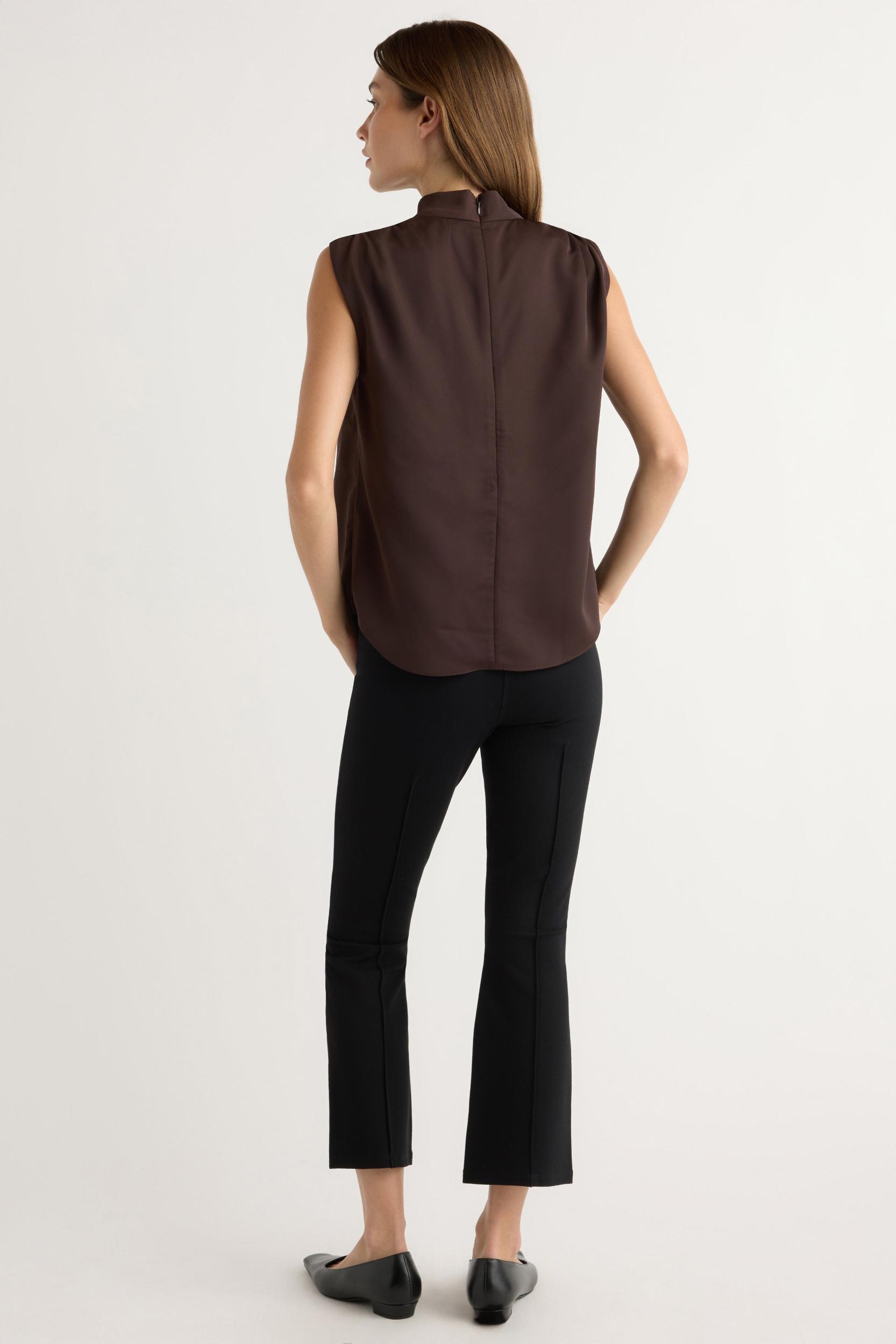 Tez Kick-Flare Ponte Stretch Pant Product Image