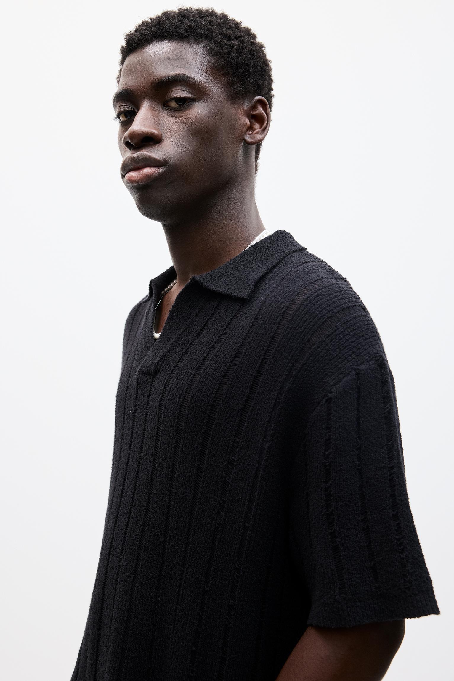 Short sleeve knit polo shirt Product Image