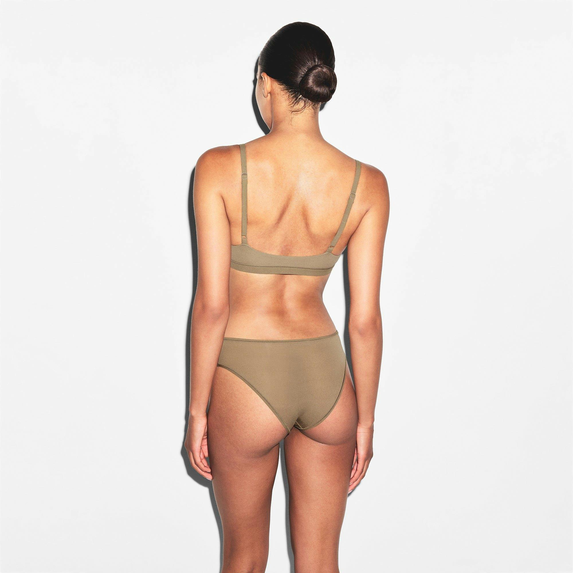 FITS EVERYBODY CHEEKY BRIEF | TRUFFLE Product Image