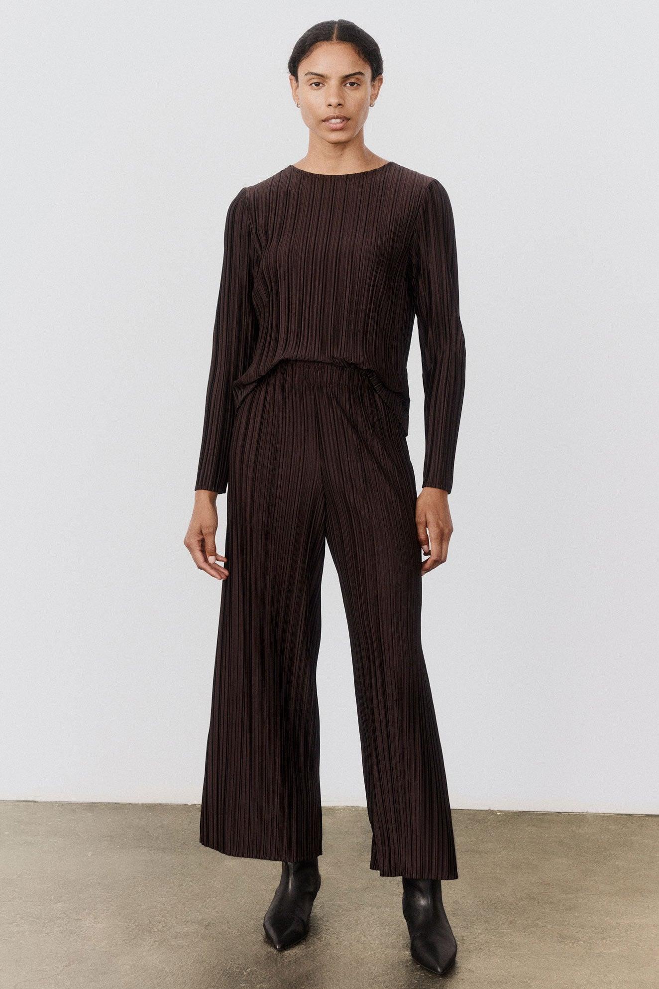 Relaxed Pleated Pants Product Image