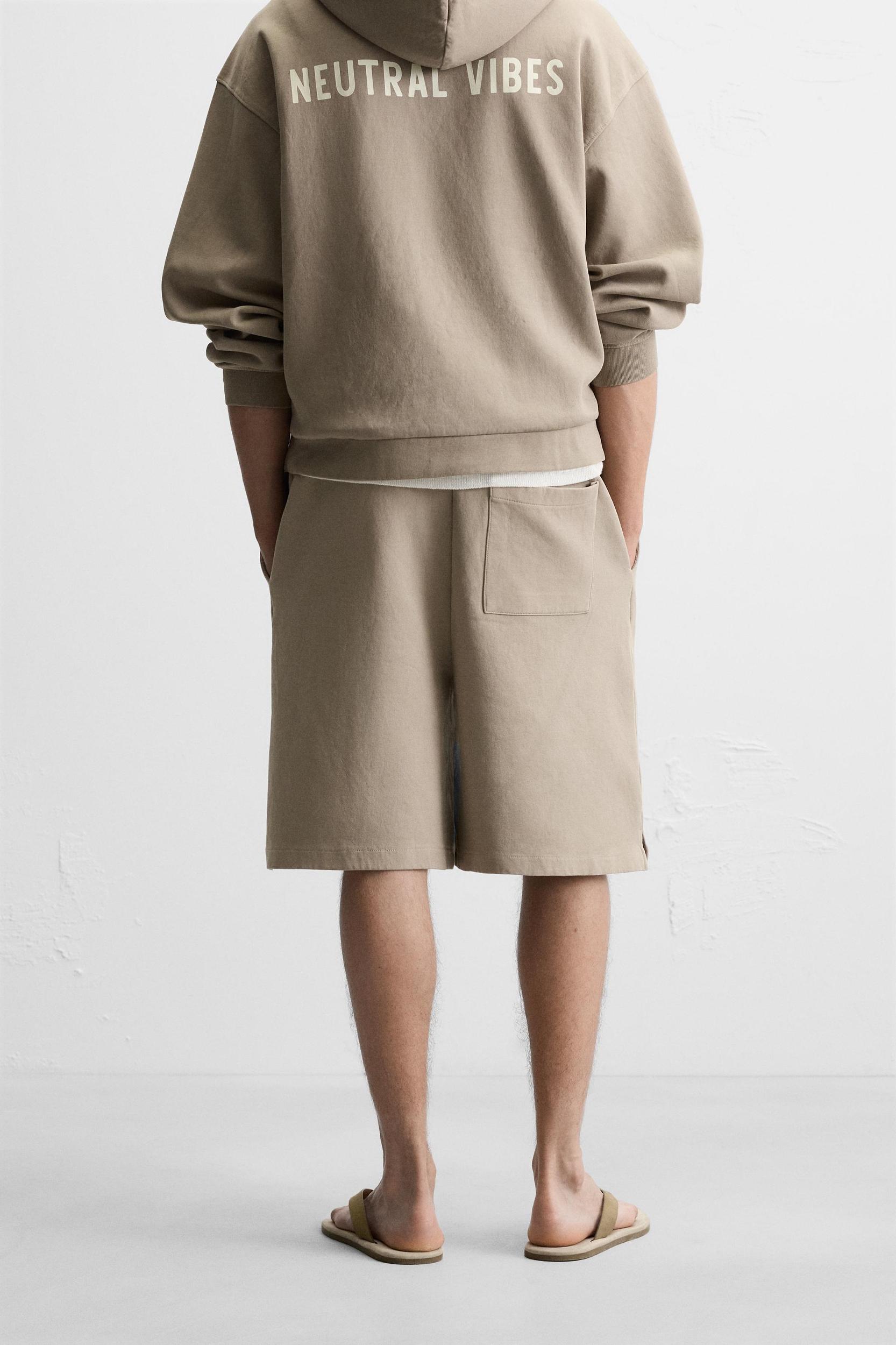 REGULAR FIT JOGGER SHORTS Product Image