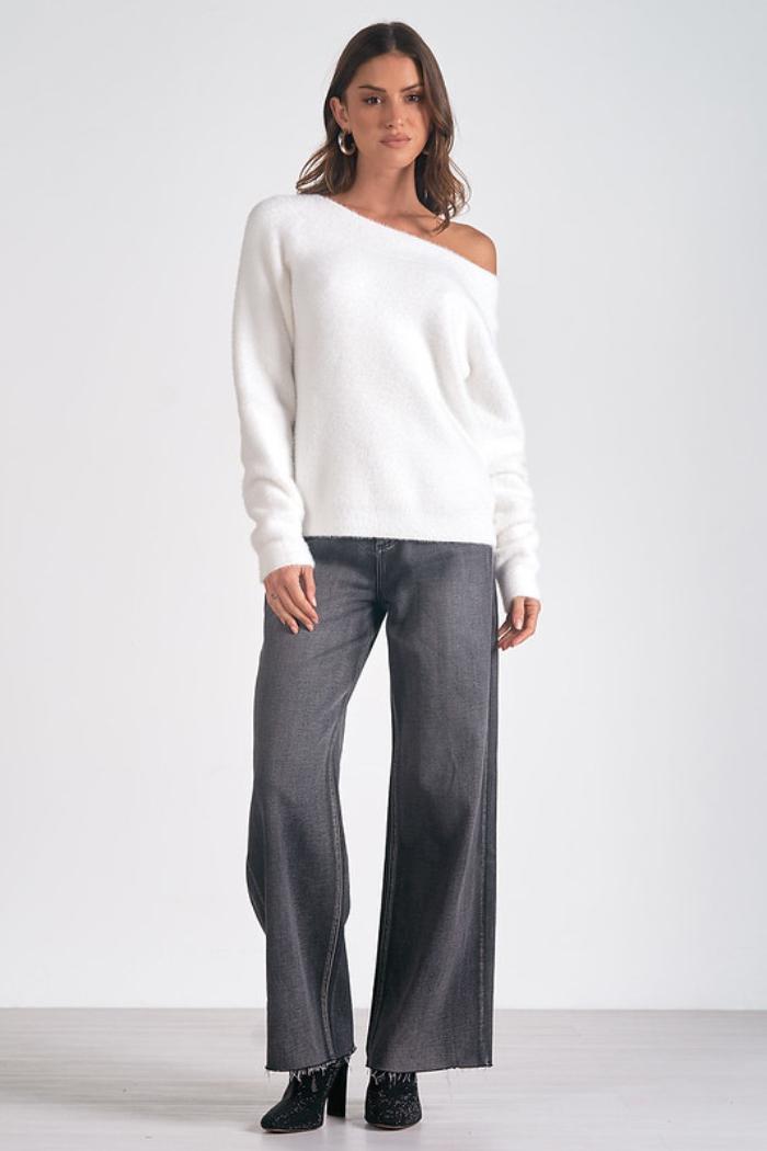 Mistletoe Sweater Product Image