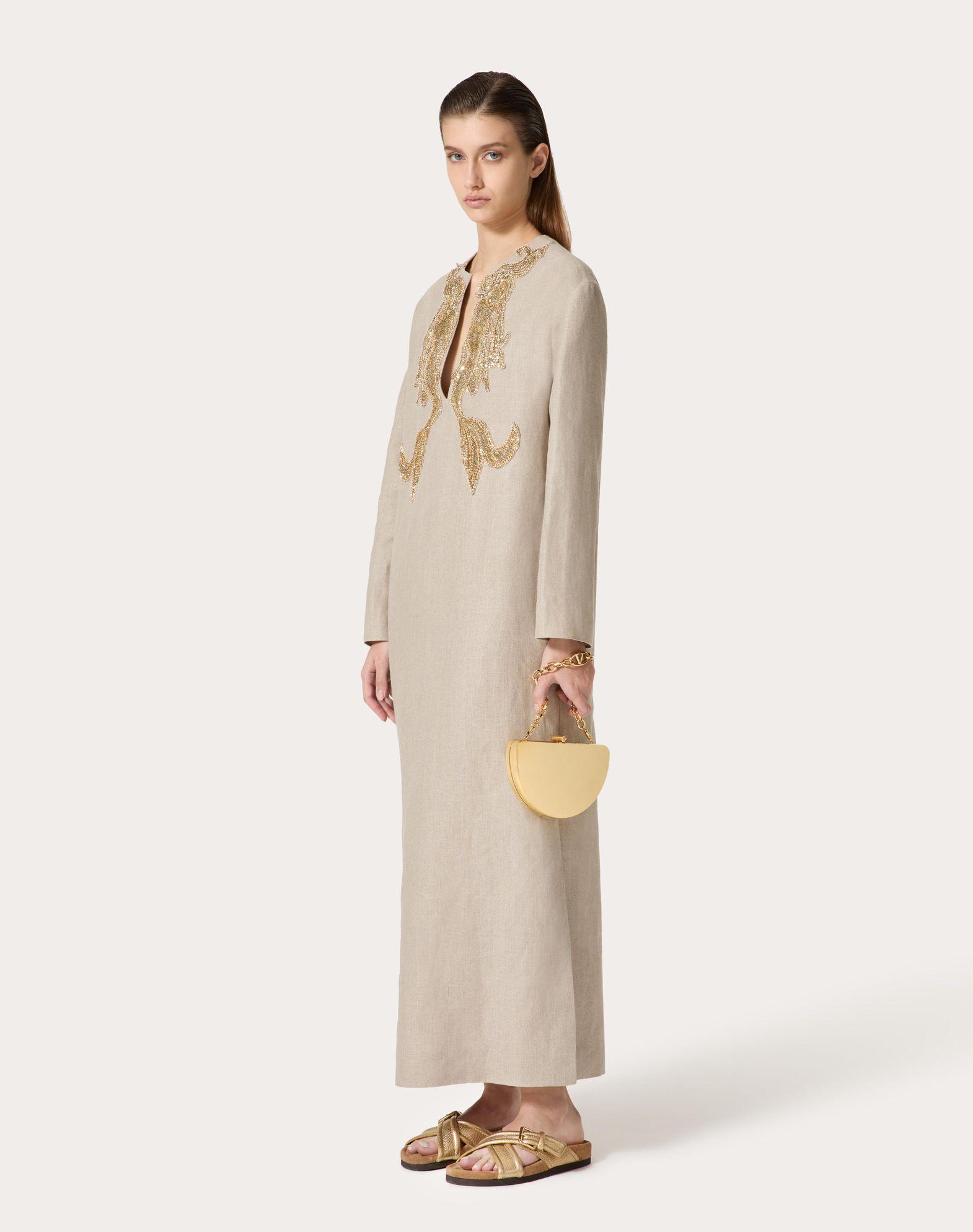 Carry Secrets Metal Clutch Product Image