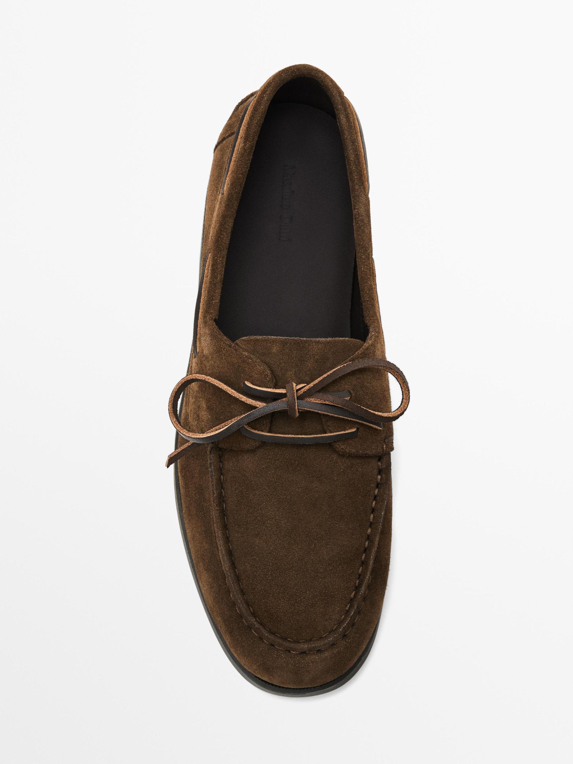 Split suede deck shoes with moc toe Product Image