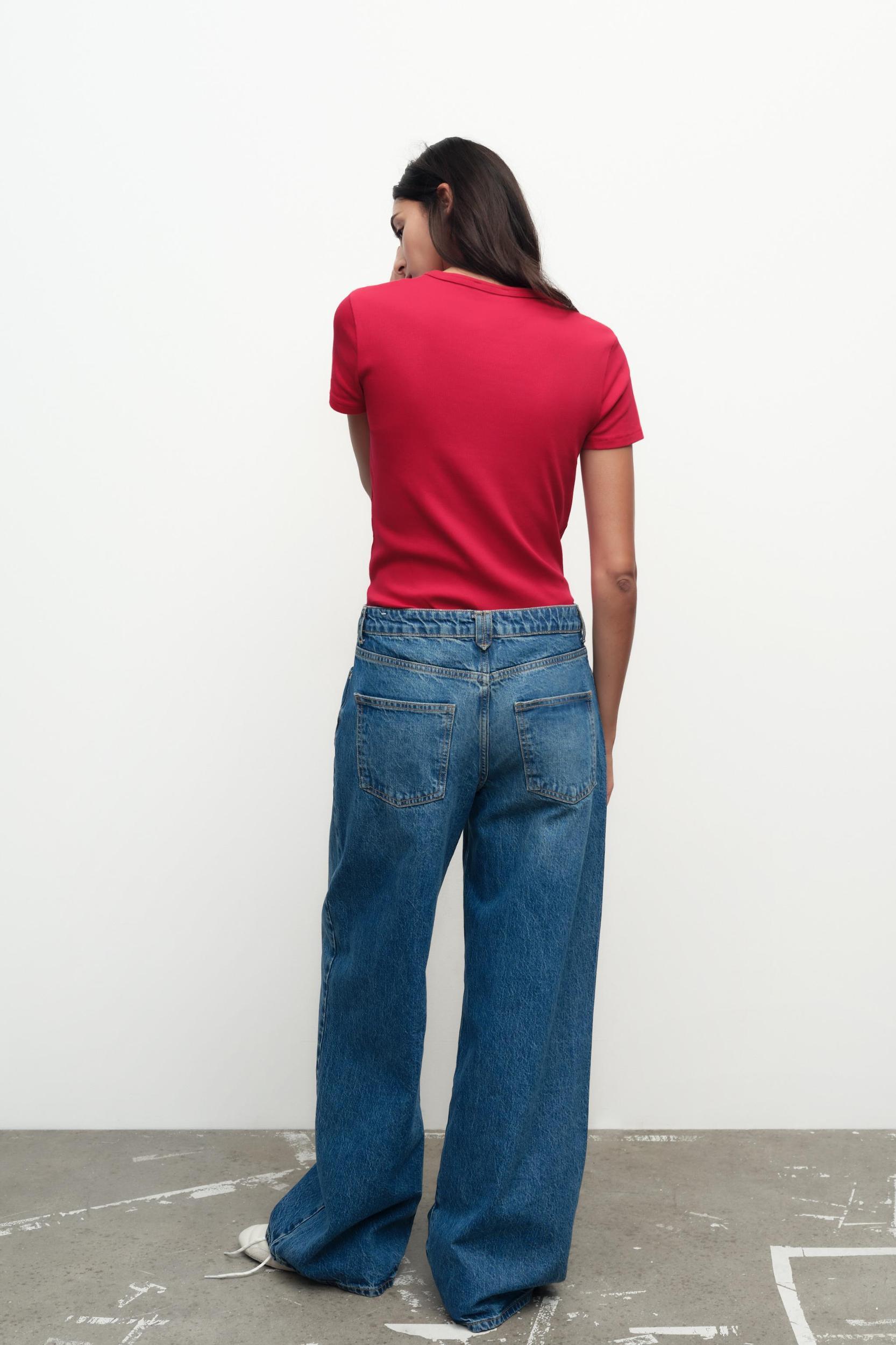 SHORT SLEEVE RIB TOP Product Image