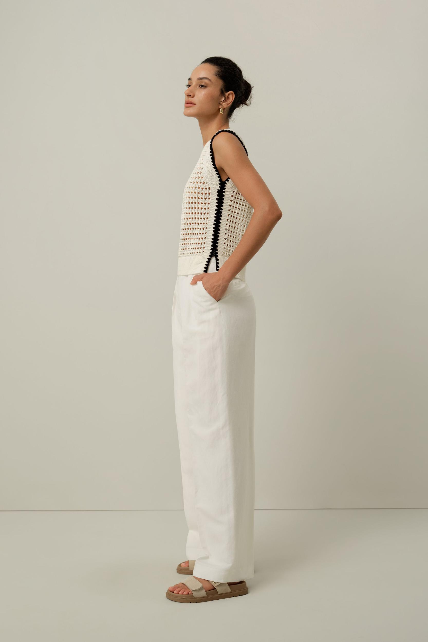 Toscana Pointelle Embroidered Vest Product Image