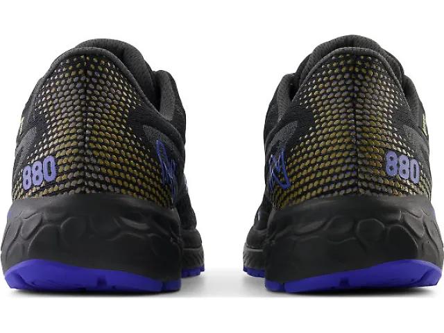 Men's | New Balance Fresh Foam 880 v13 GTX Product Image