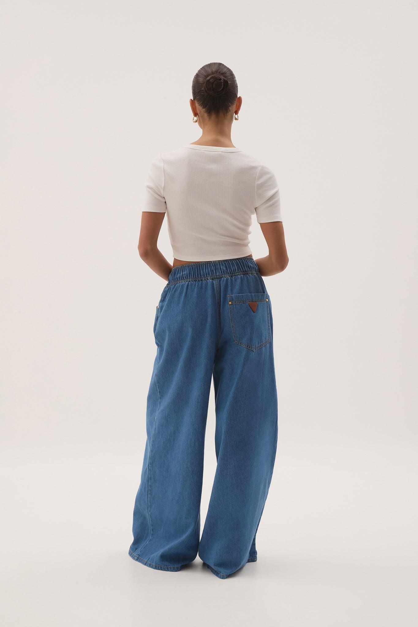 Cowrie Cropped Tee Product Image