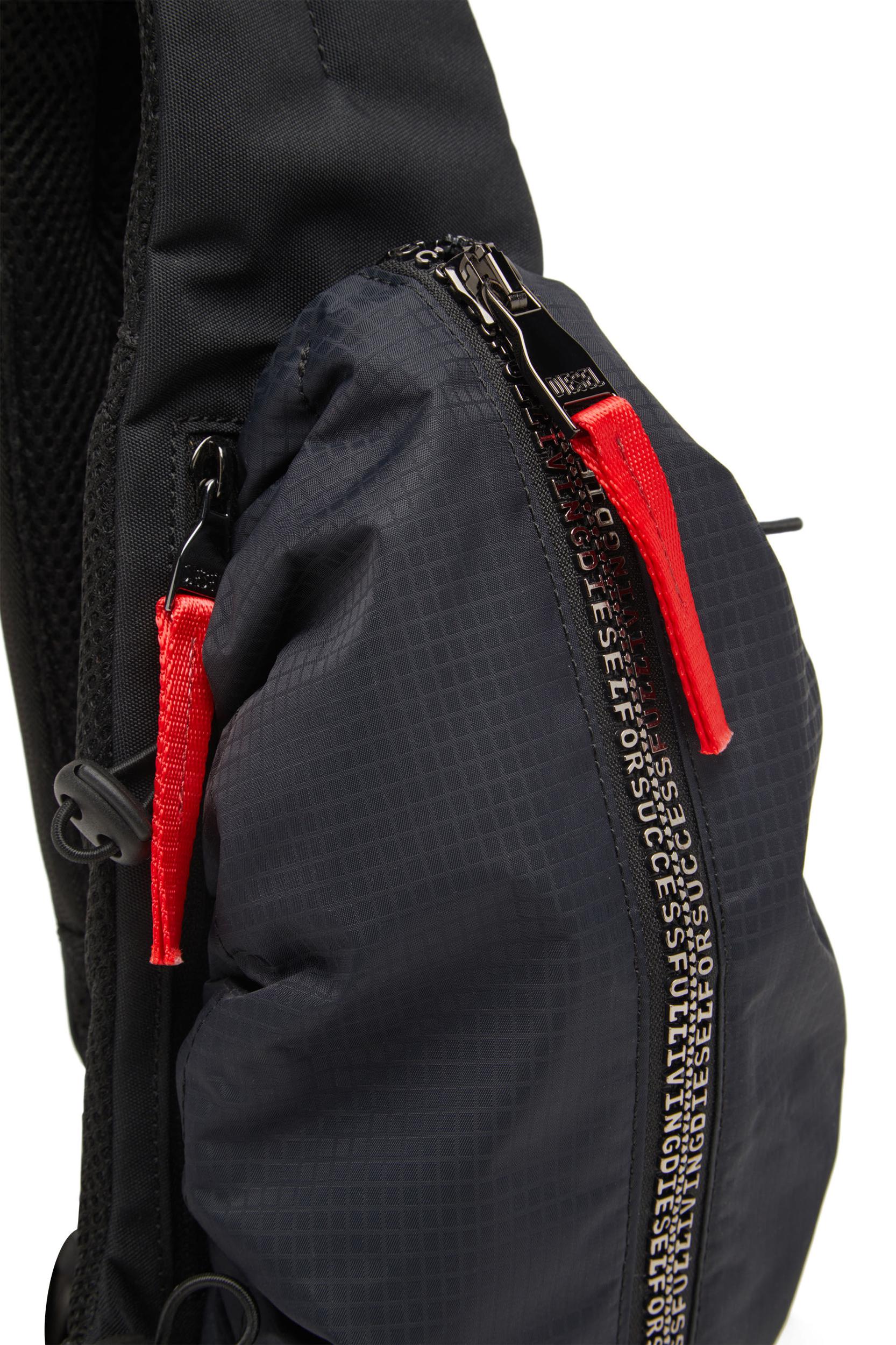 ZIP-D CROSSBODY X Product Image