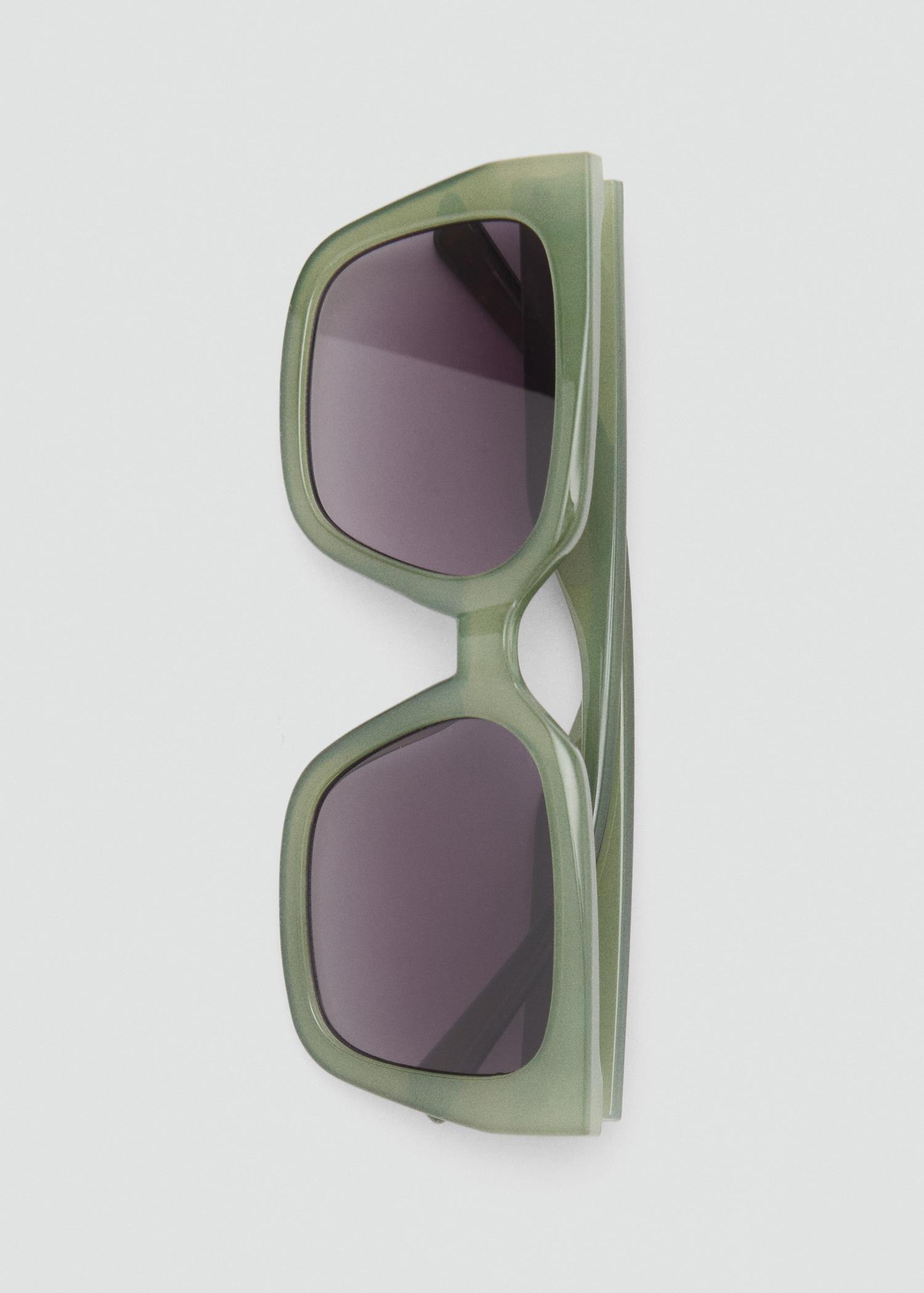 Squared frame sunglasses - Women | MANGO USA Product Image