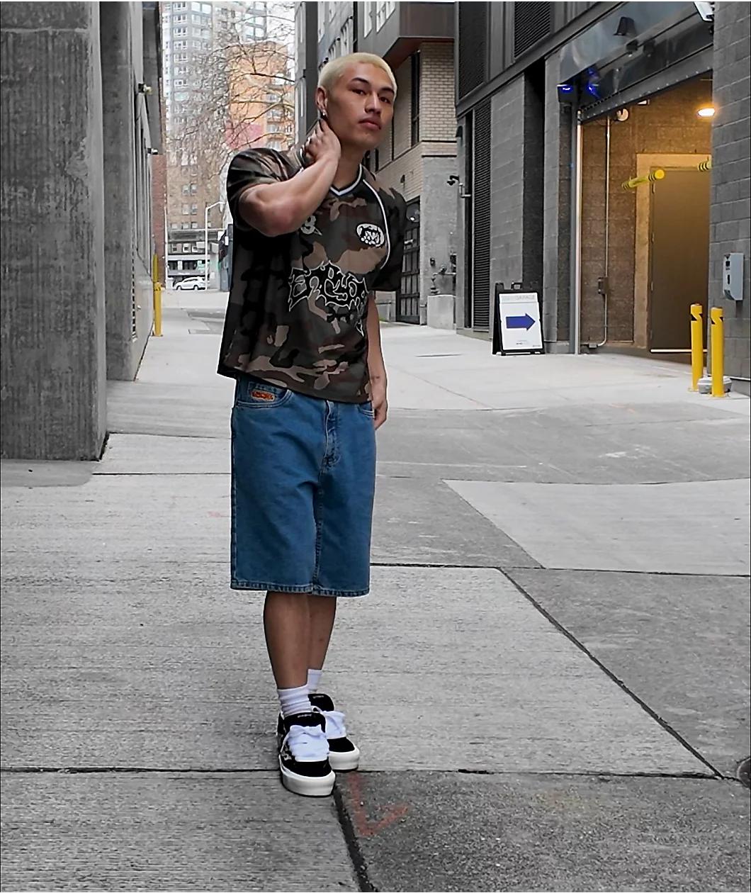 Empyre Blake Loose Fit Blue Wash Denim Skate Shorts Product Image