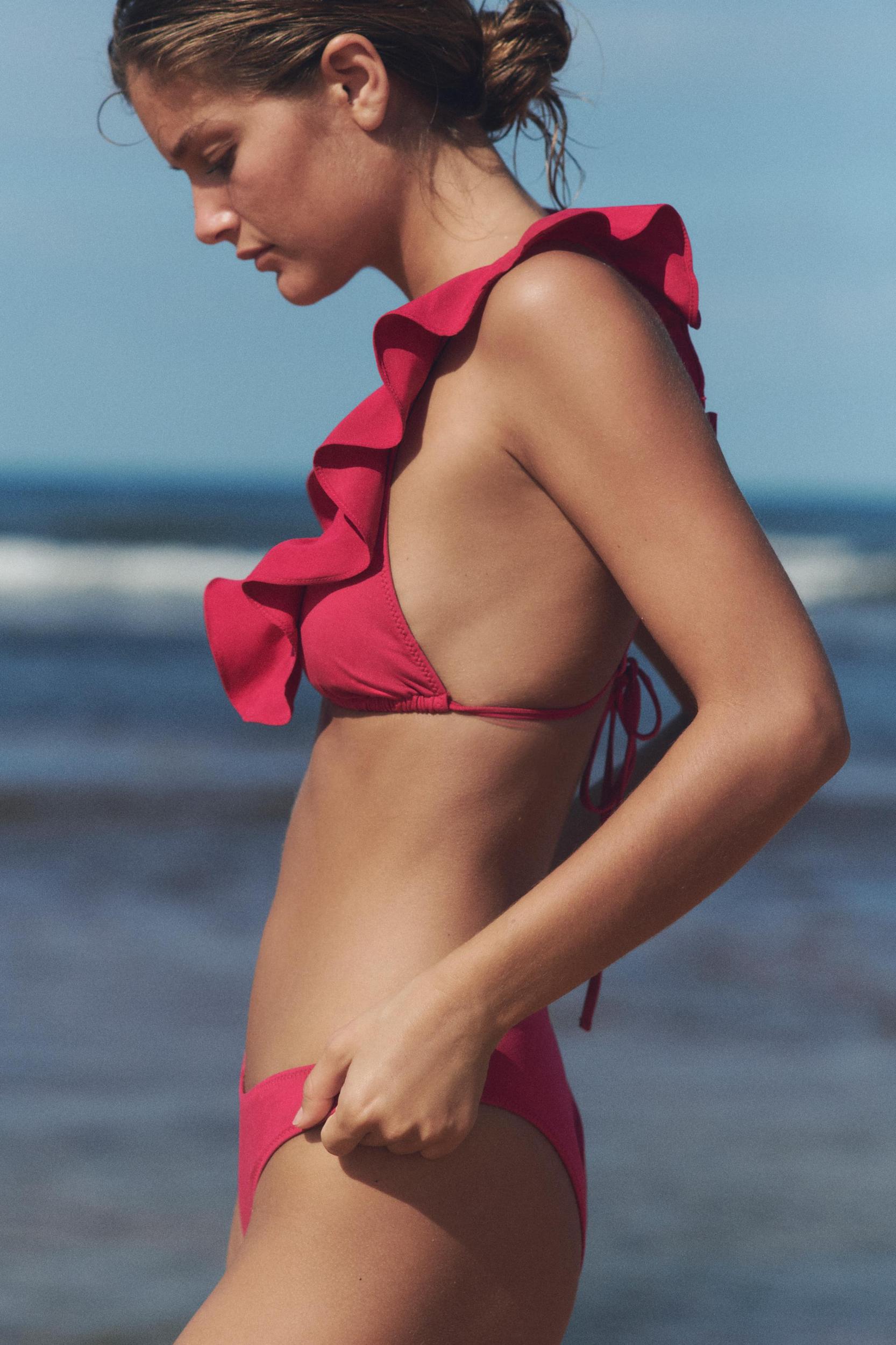 BIKINI BOTTOM Product Image