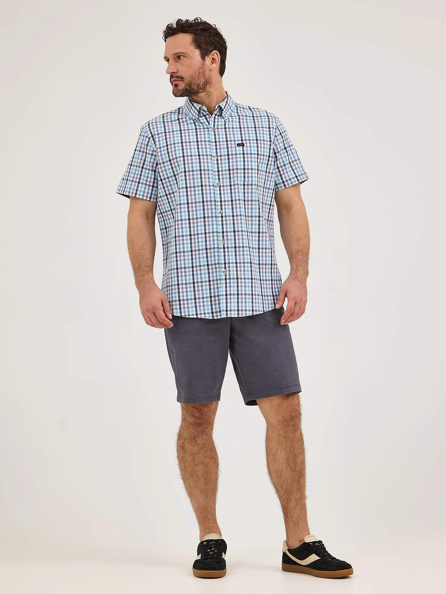 Men's Short Sleeve Thin Line Plaid Button Down Shirt | Men's Tops & Tees | Lee® Product Image