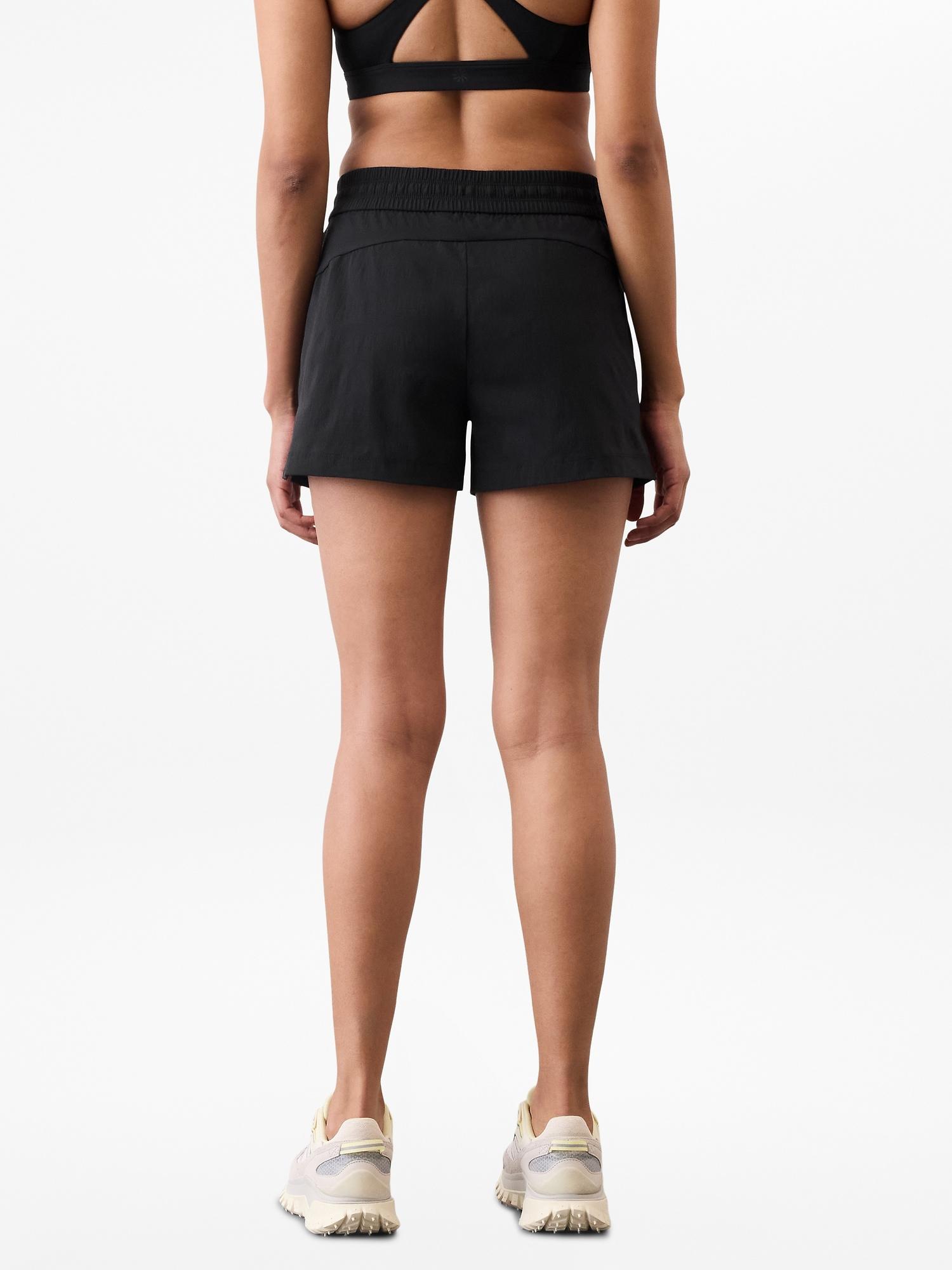 Trekkie North Mid Rise Short Product Image