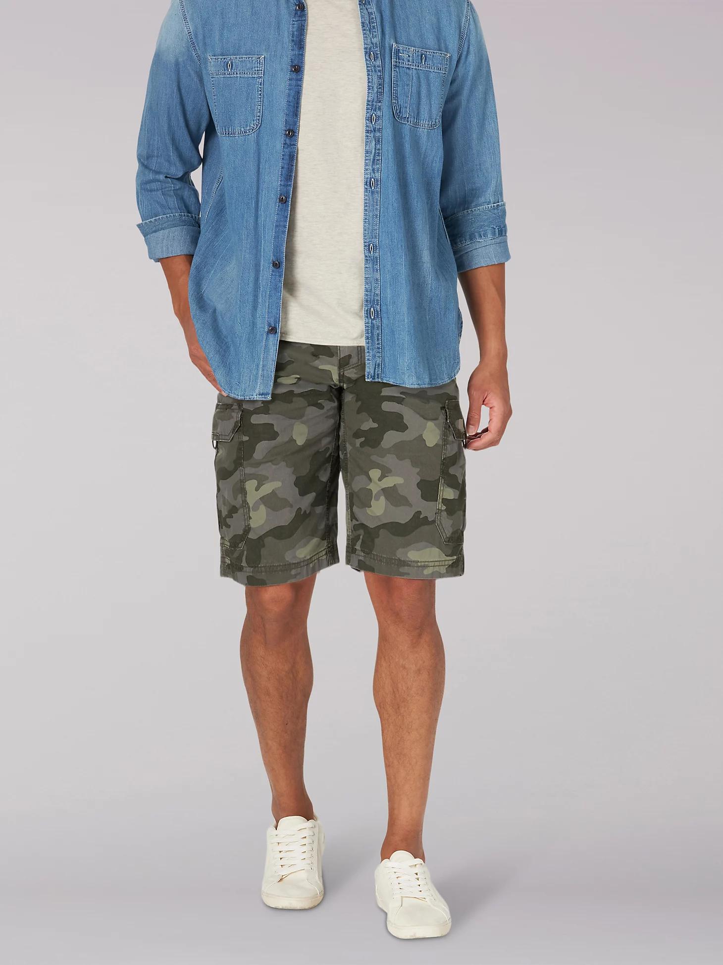 Men's Extreme Motion Crossroad Cargo Short | Men's Shorts | Lee® Product Image