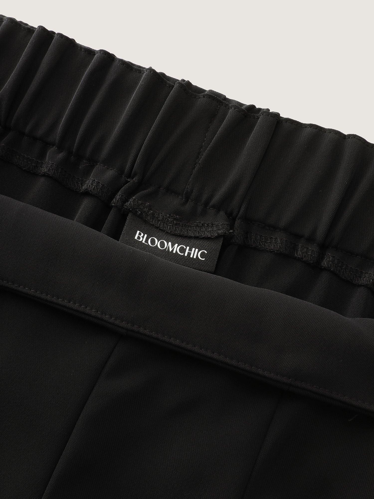 Classic Pleated Wide-Leg Pants Female Product Image