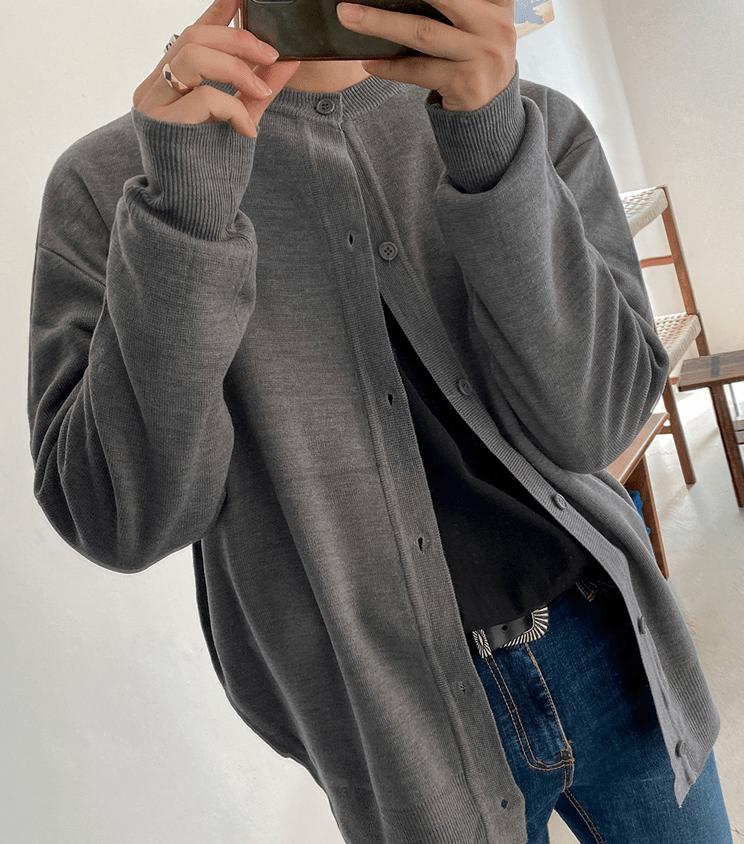 RT No. 3175 ROUND COLLAR CARDIGAN Product Image