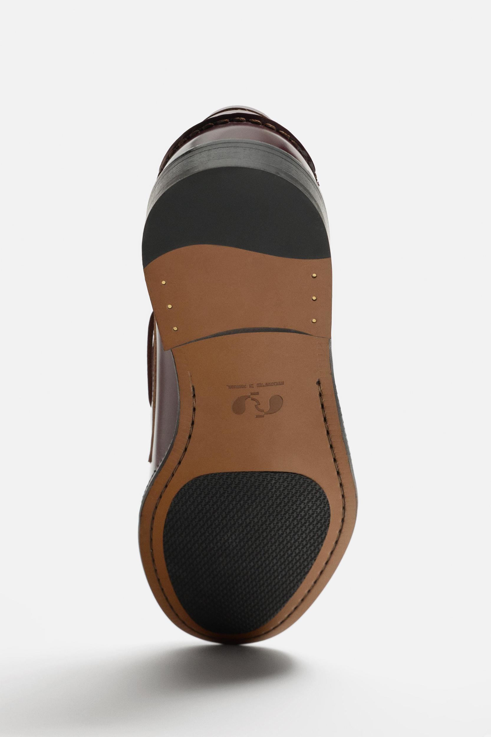 LEATHER BOAT SHOES Product Image