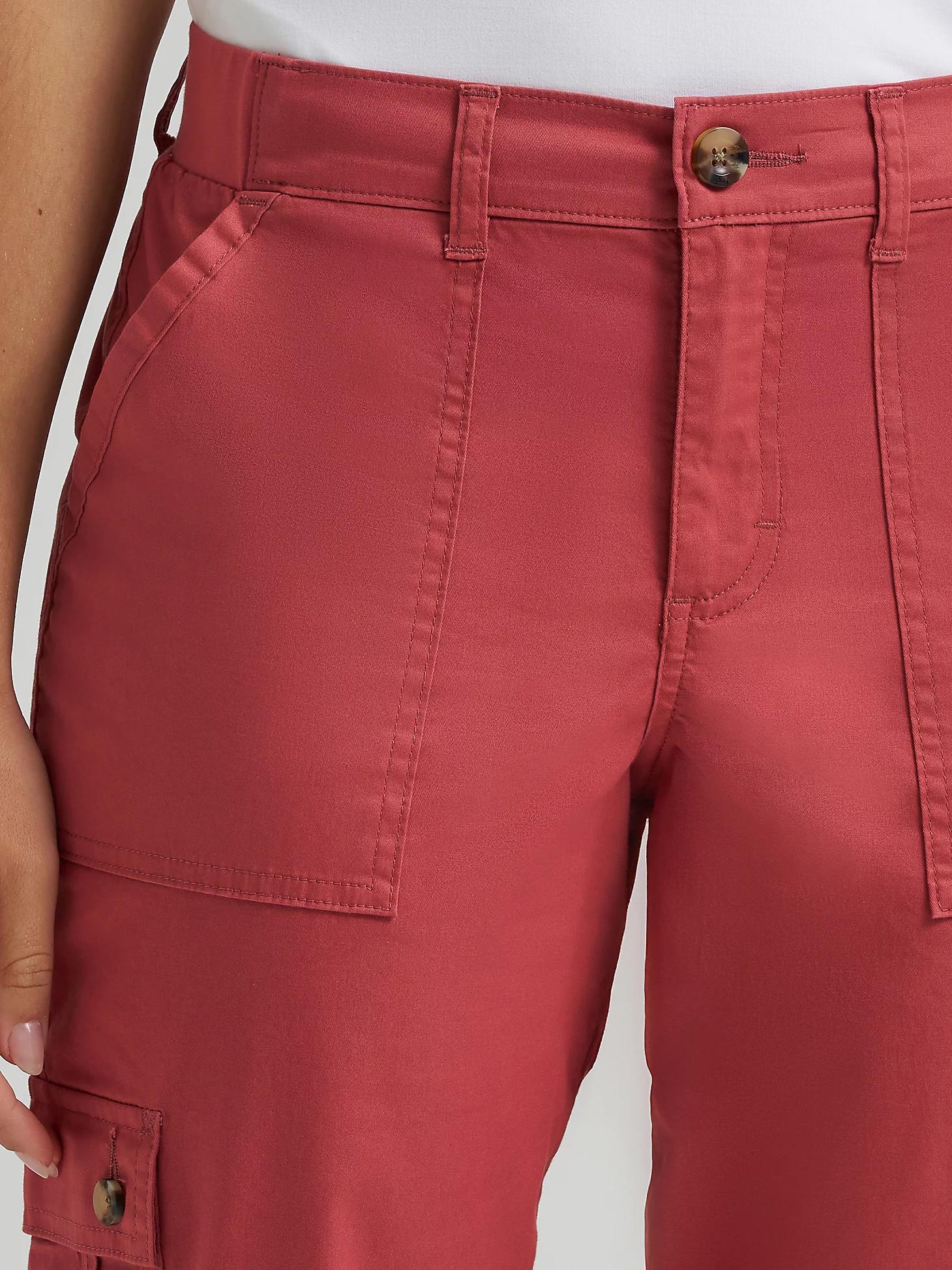 Women's Ultra Lux Comfort with Flex-to-Go Relaxed Fit Cargo Capri | Women's Capris & Crops | Lee® Product Image