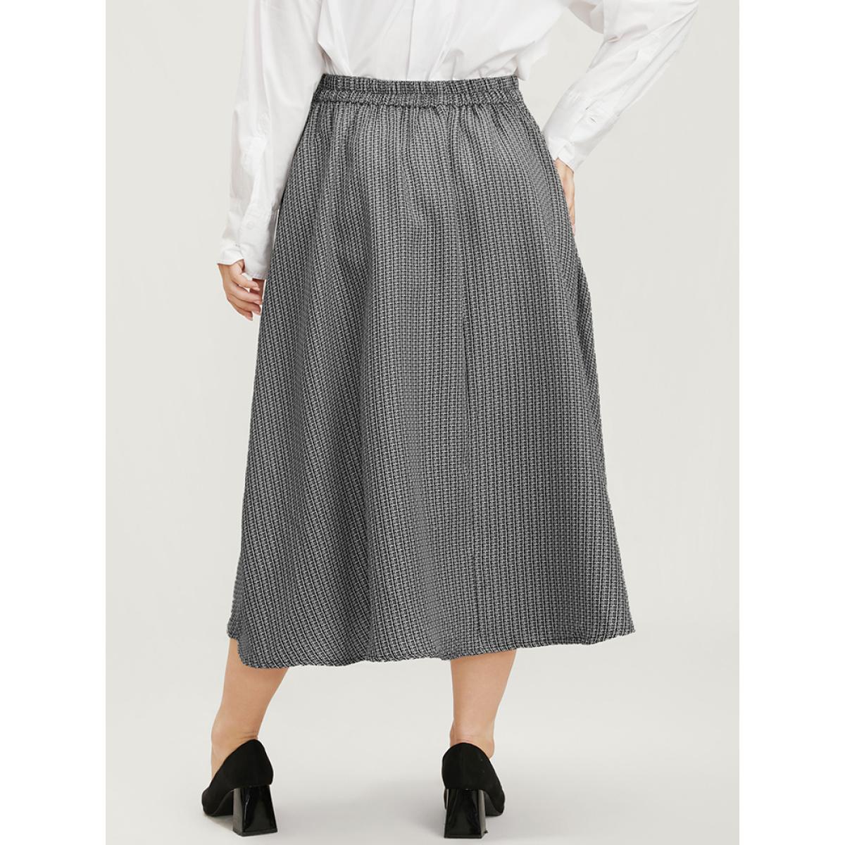 Plus Size Contrast Button Detail Elastic Waist Pocket Tweed Skirt Women Black Office Elastic Waist No stretch Pocket Work Skirts BloomChic 18-20/2X Product Image