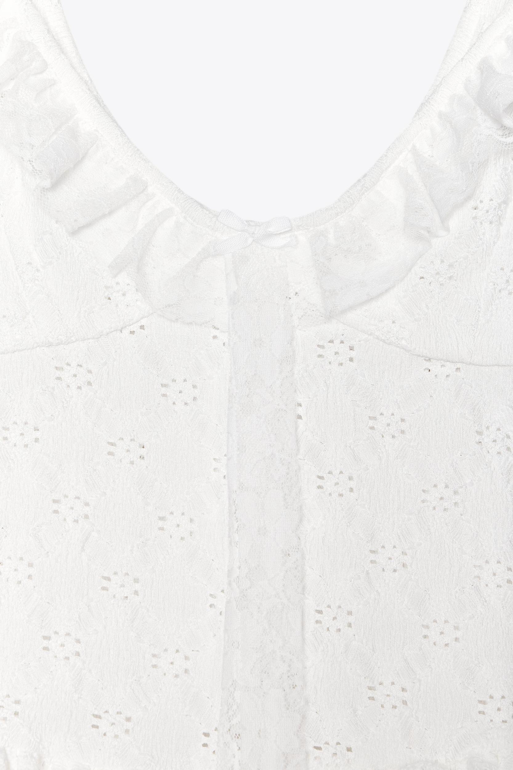 LACE RUFFLE TOP Product Image
