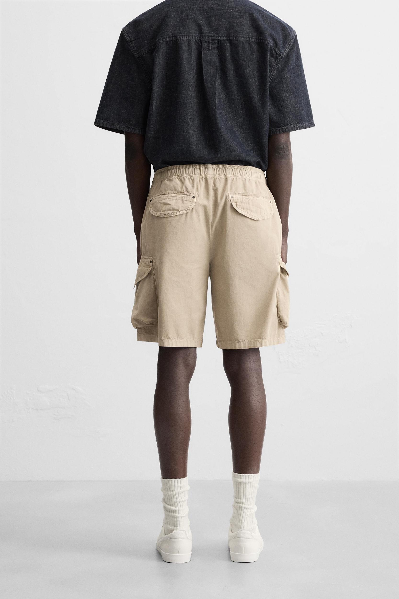 RELAXED FIT CARGO SHORTS Product Image