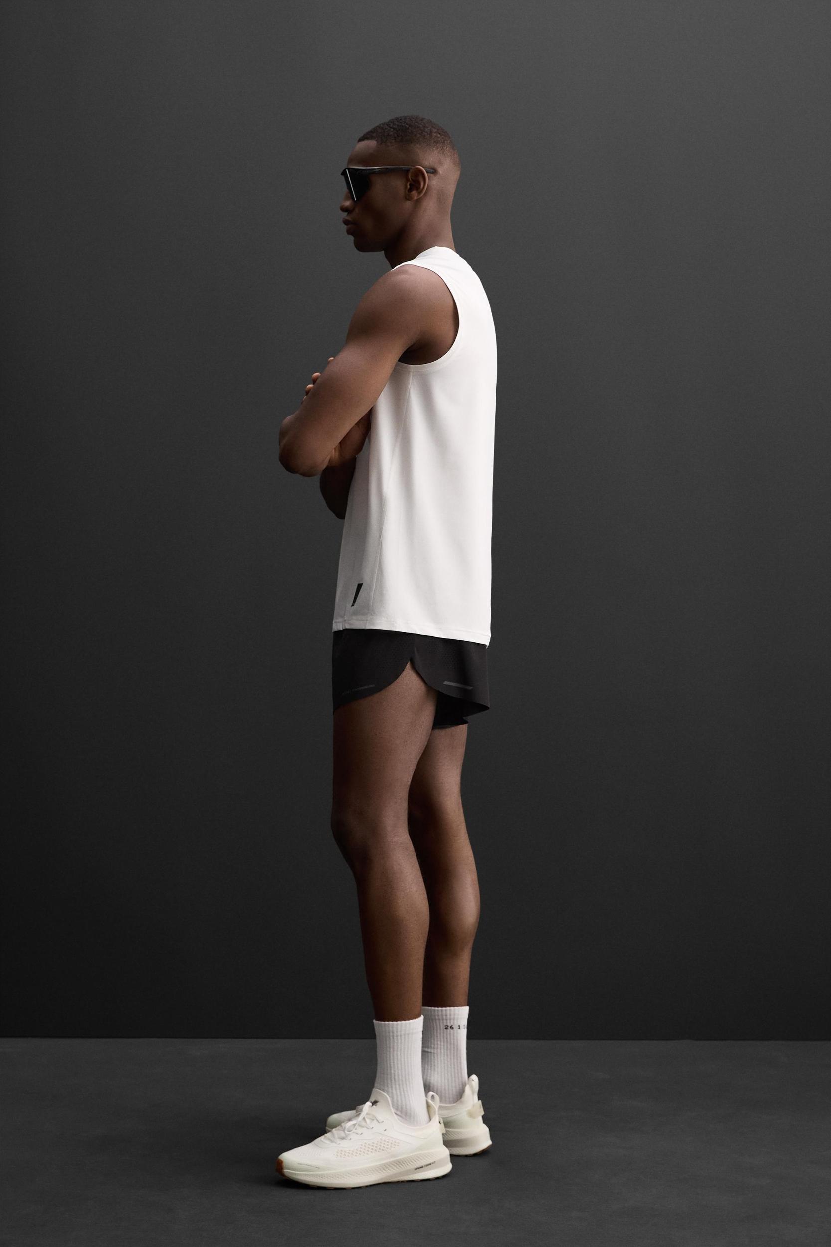 TECHNICAL TANK TOP Product Image