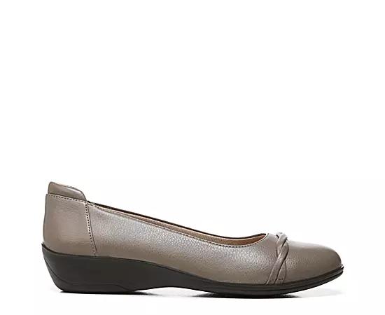 Lifestride Womens Impact Flat Product Image
