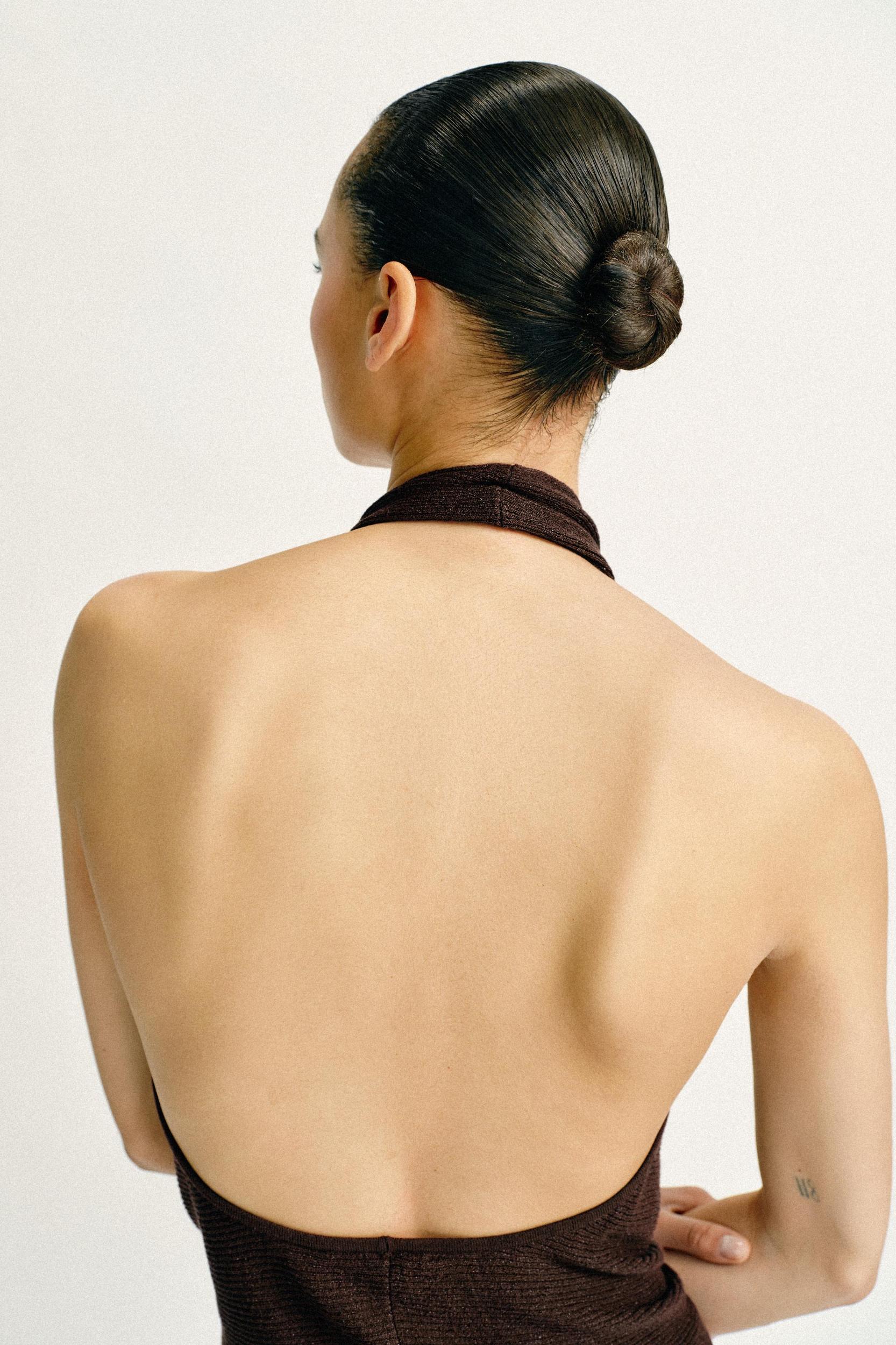 METALLIC THREAD RIB KNIT HALTER TOP Product Image