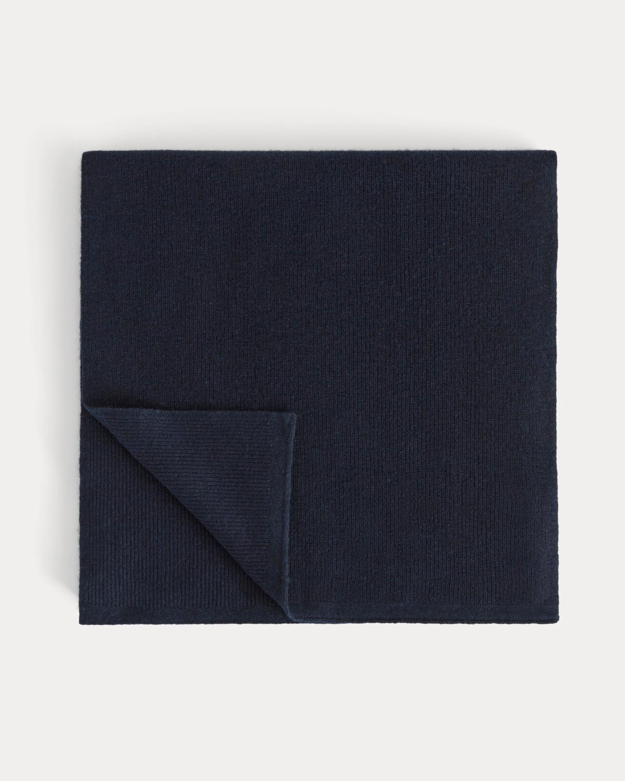 Mens Cabin Scarf by Everlane Product Image
