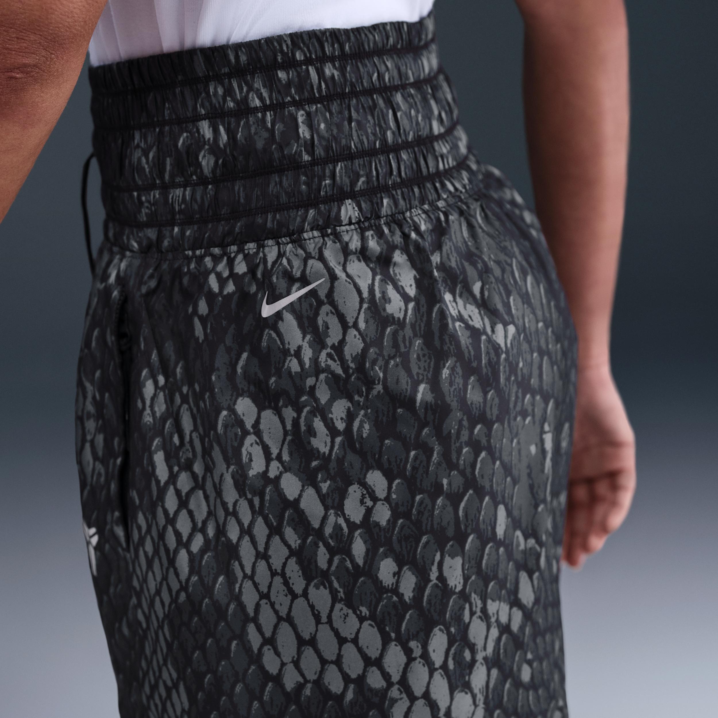 Nike Women's Kobe Woven Skirt Product Image