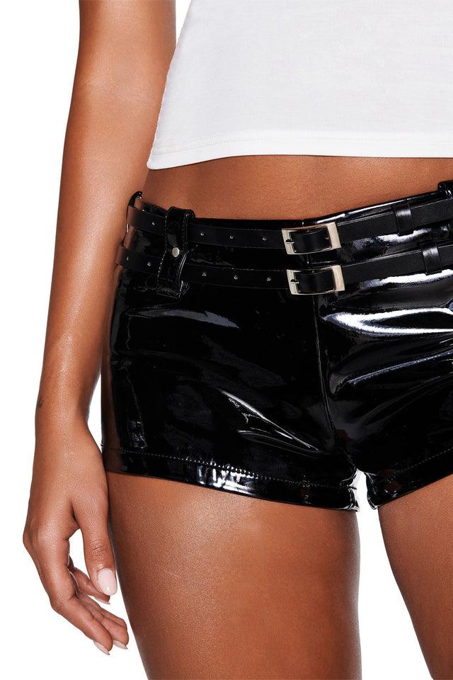 CAPRICORN ZODIAC TANK - BLACK Product Image