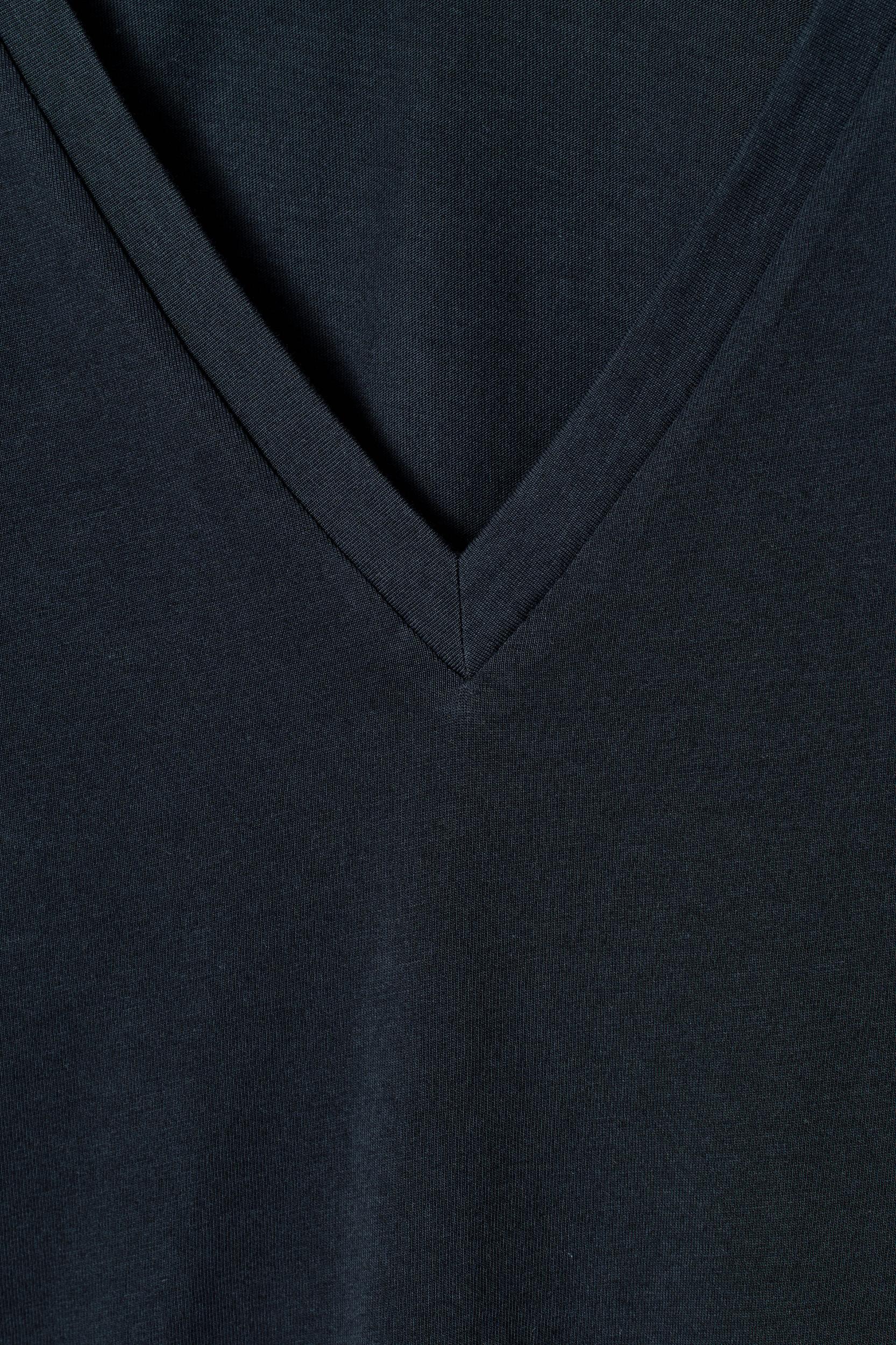 V-NECK COTTON T-SHIRT Product Image