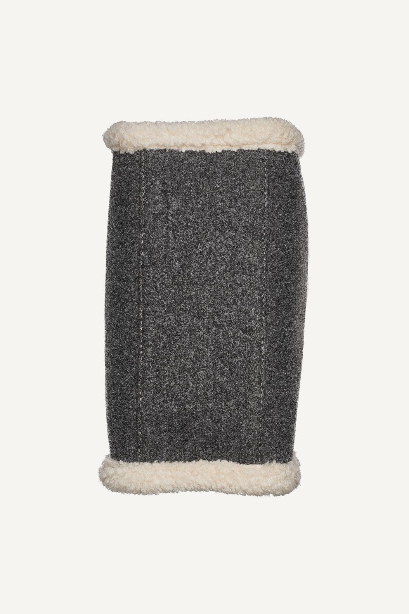 HADLEE SMALL TOTE Product Image