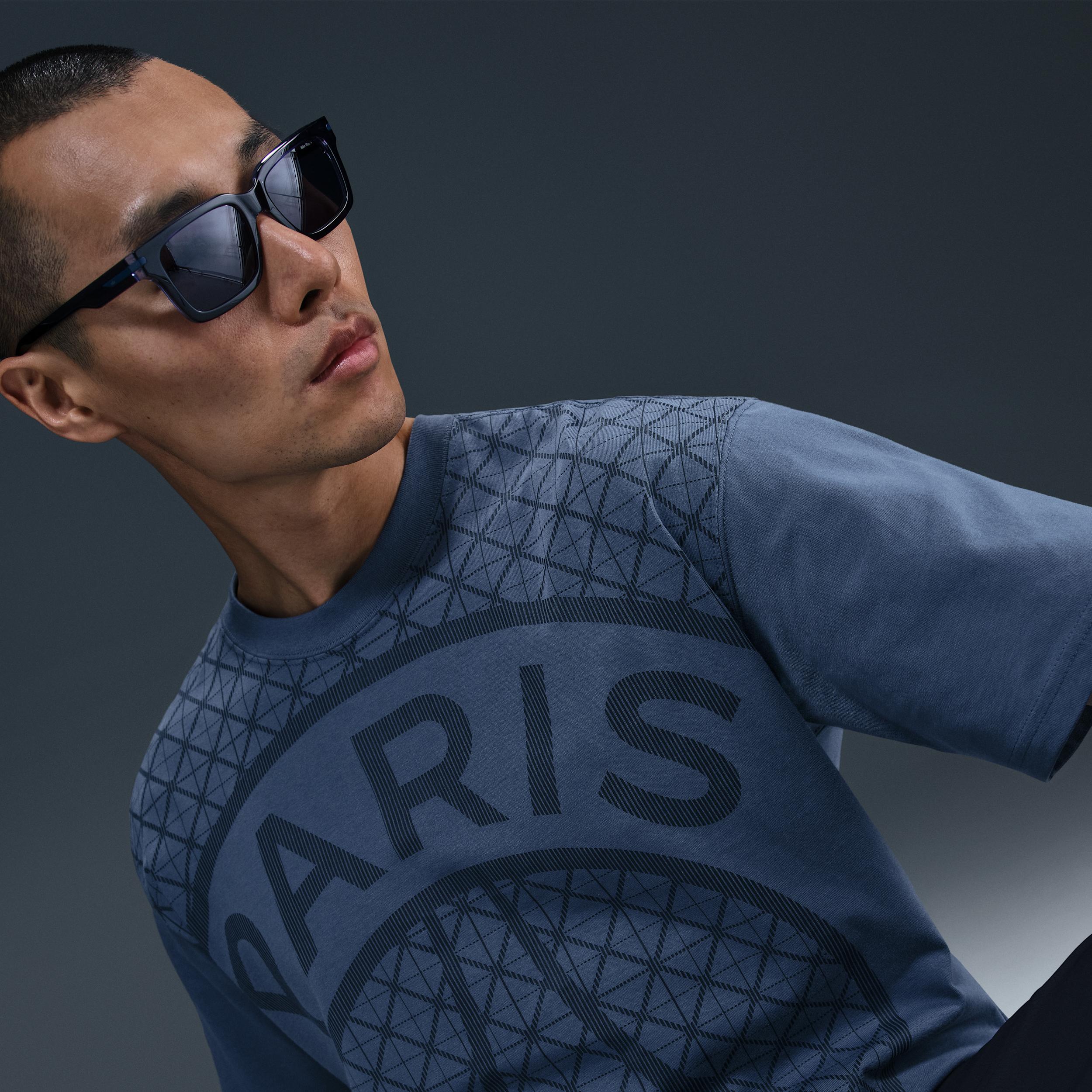 Paris Saint-Germain Nike Men's Soccer Seasonal Print T-Shirt Product Image