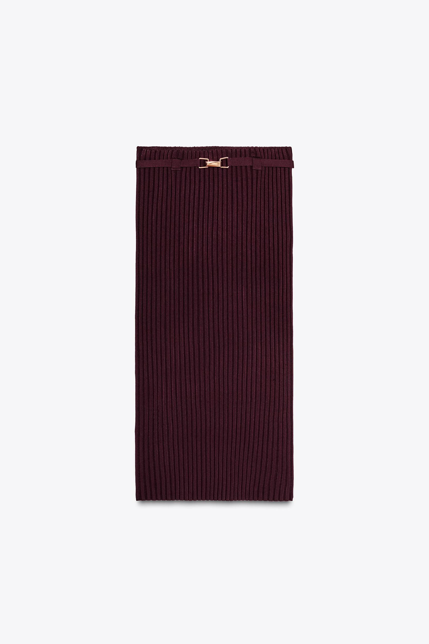 RIBBED KNIT HALTER TOP Product Image